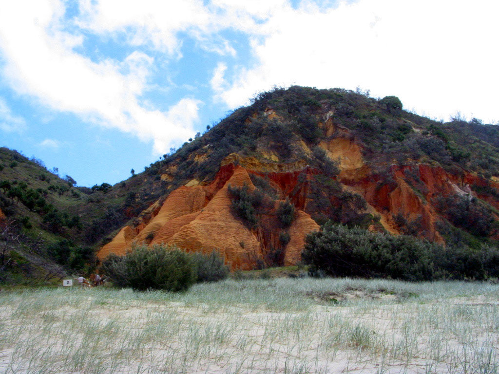 Red sand mountains