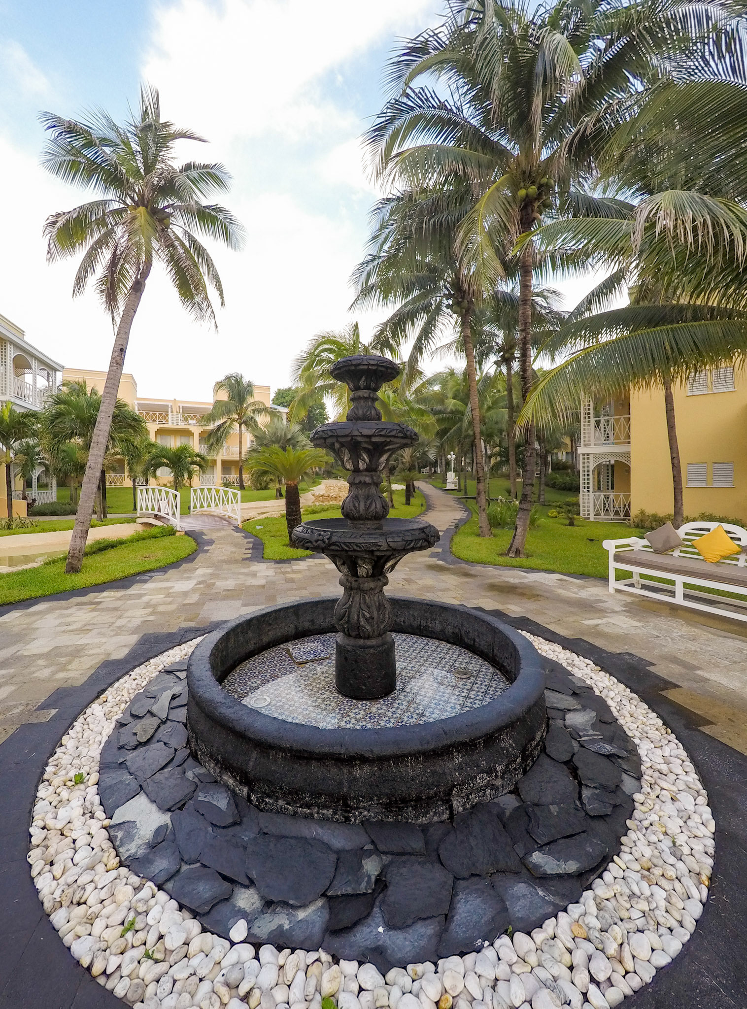 Royal Hideaway Playacar