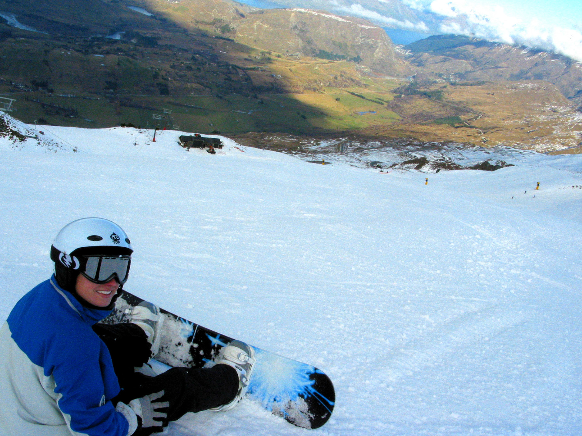 Snowboarding at Coronet Peak