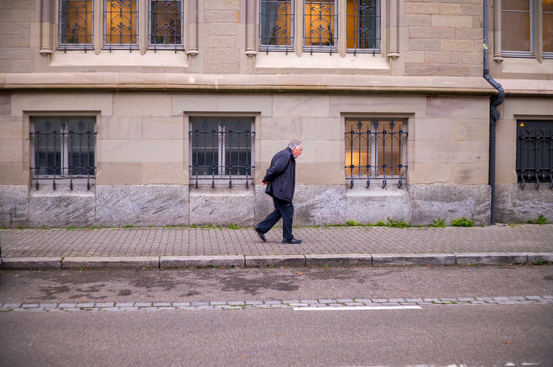 Marcher seul un dimanche