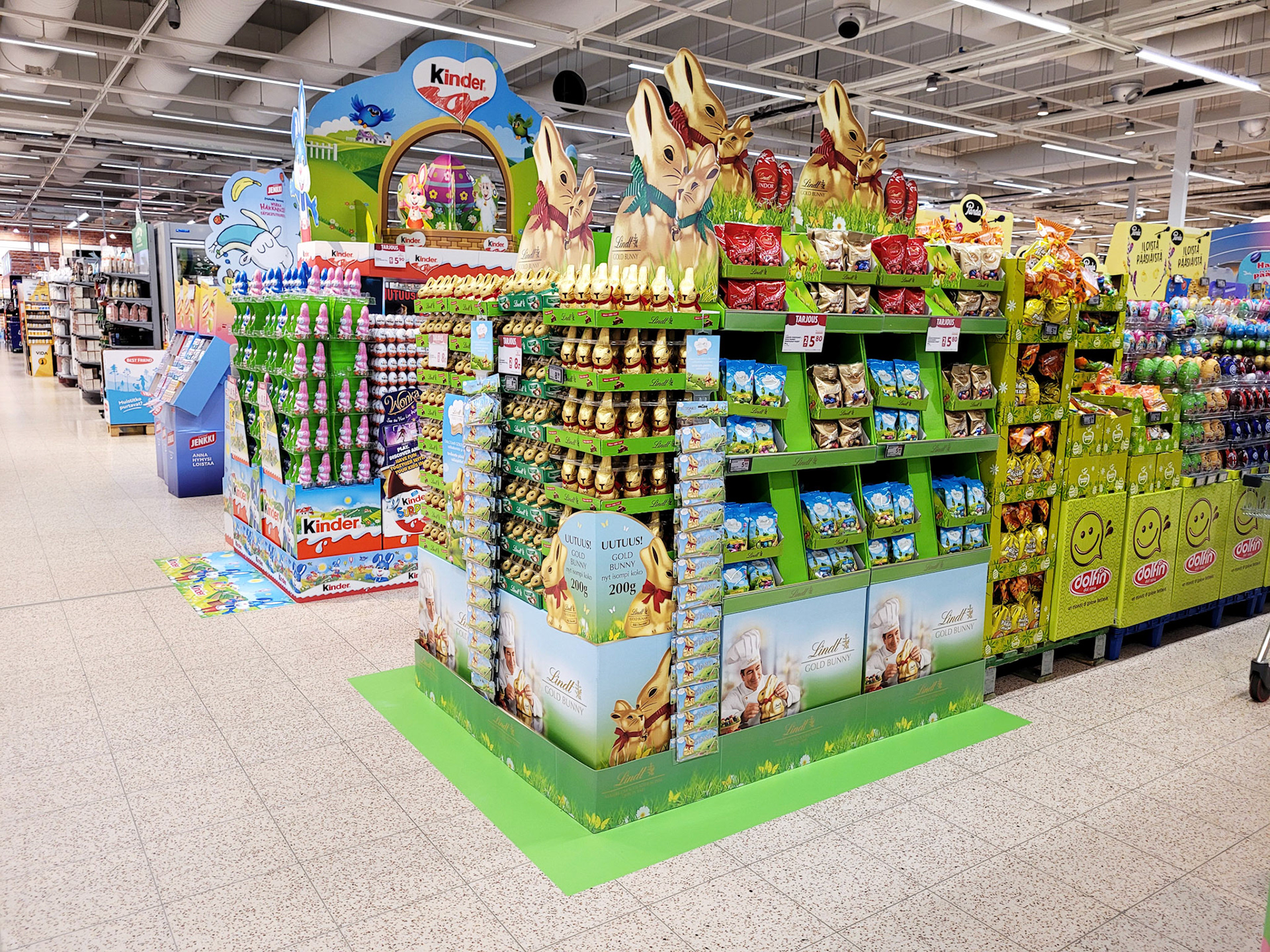 Lindt Easter Display