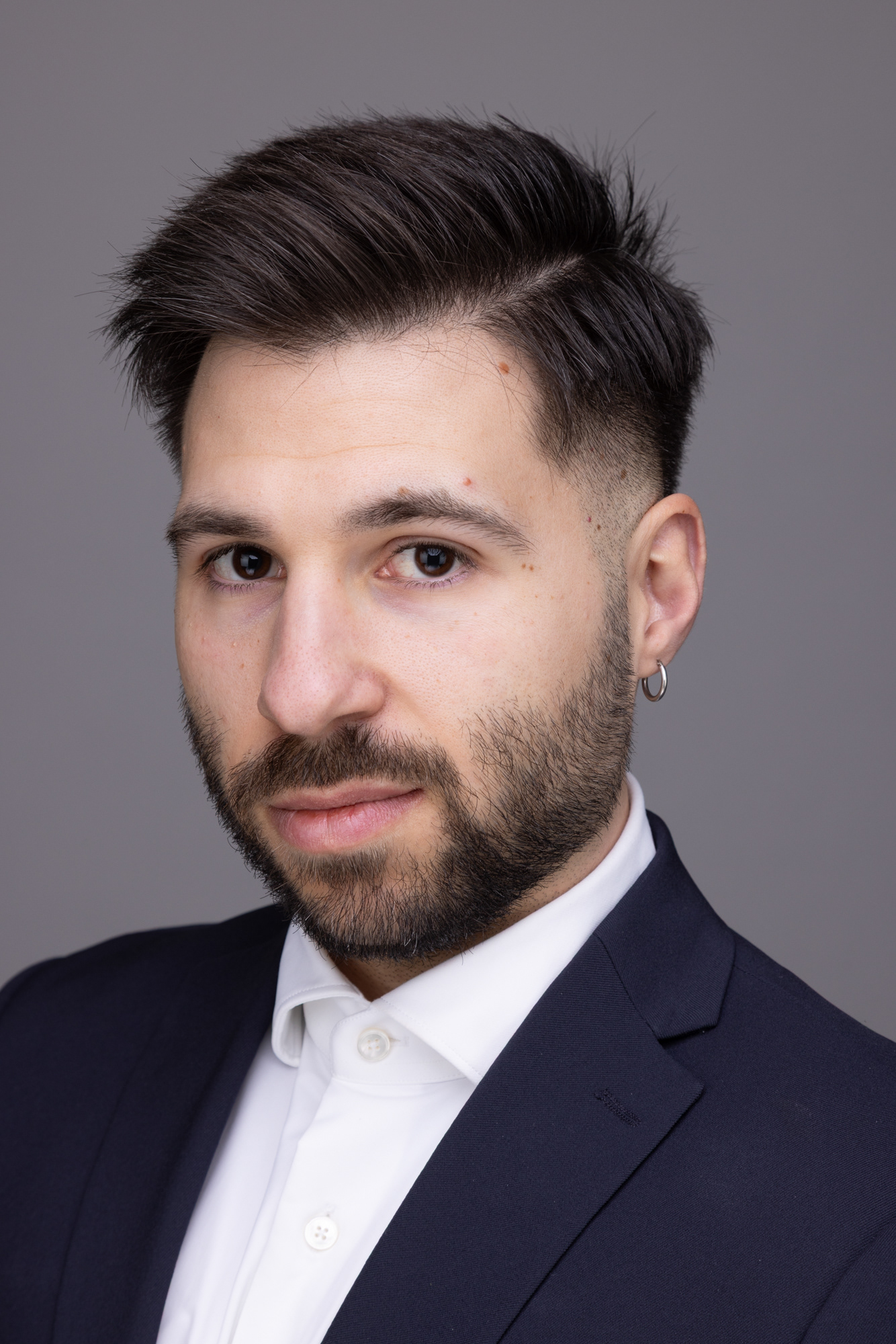 LinkedIn by Giulio Alesse