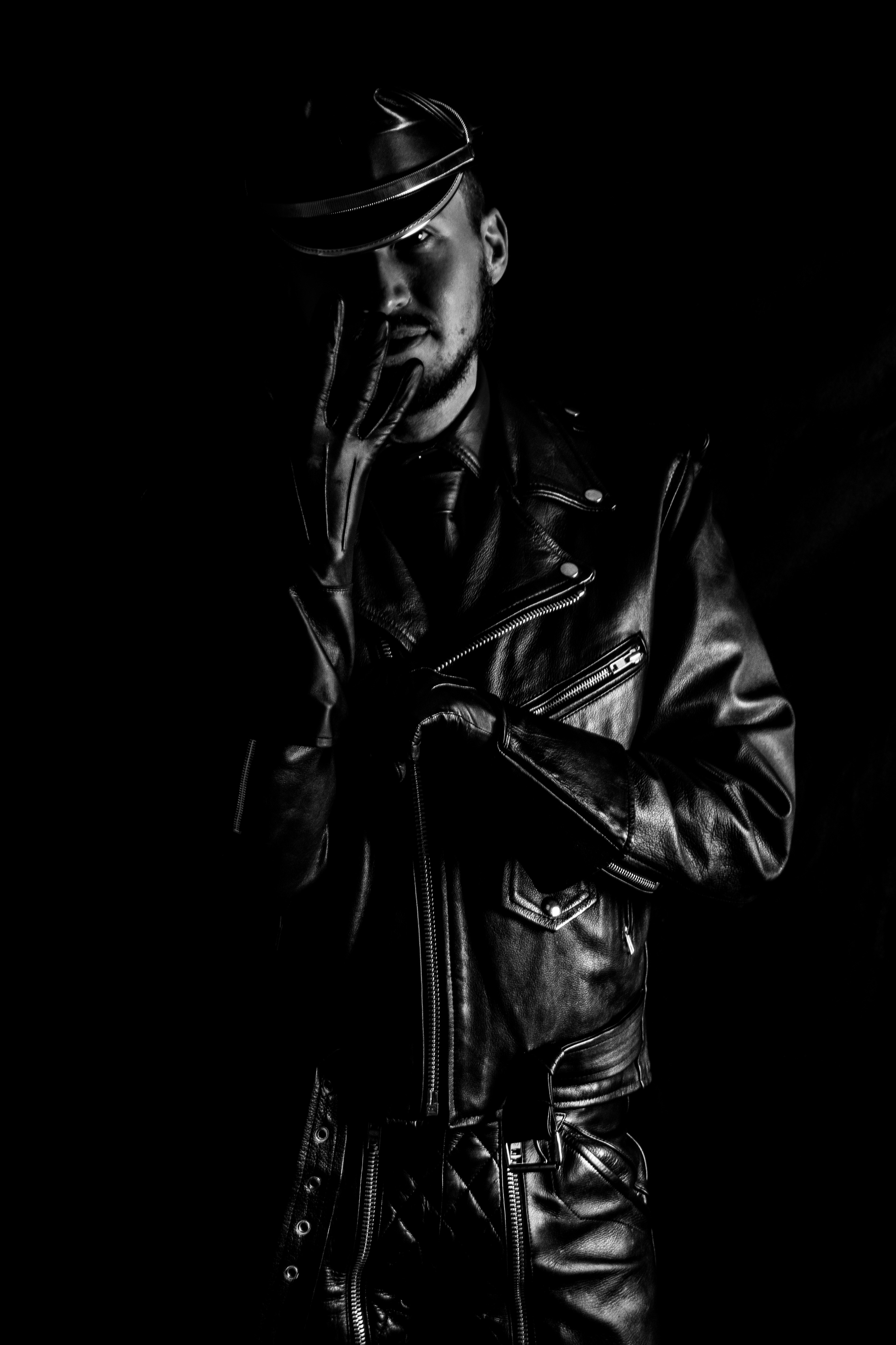 LEATHER PORTRAIT FOCUS ON DETAILS IN STUDIO