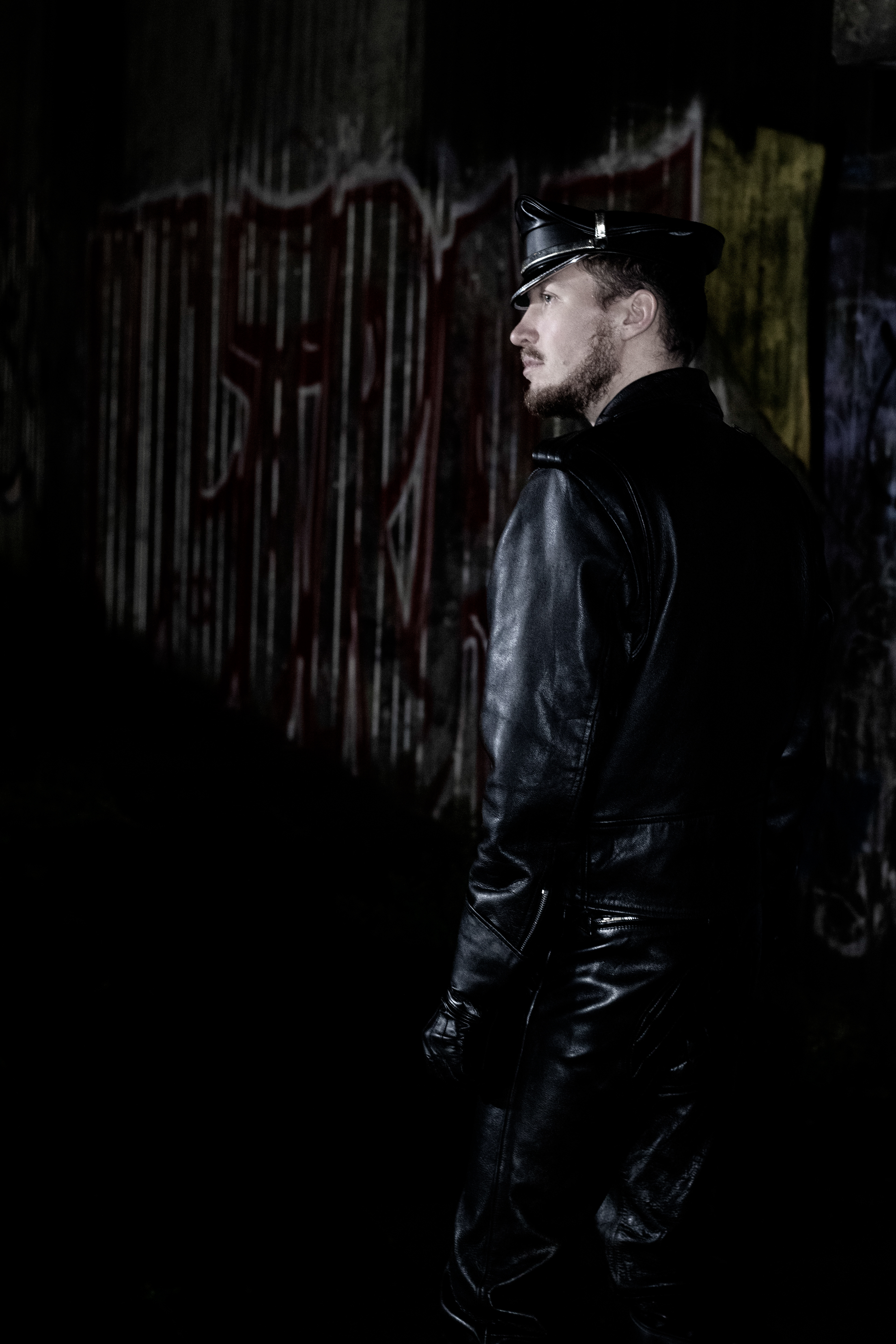 LEATHER PORTRAIT OUTSIDE