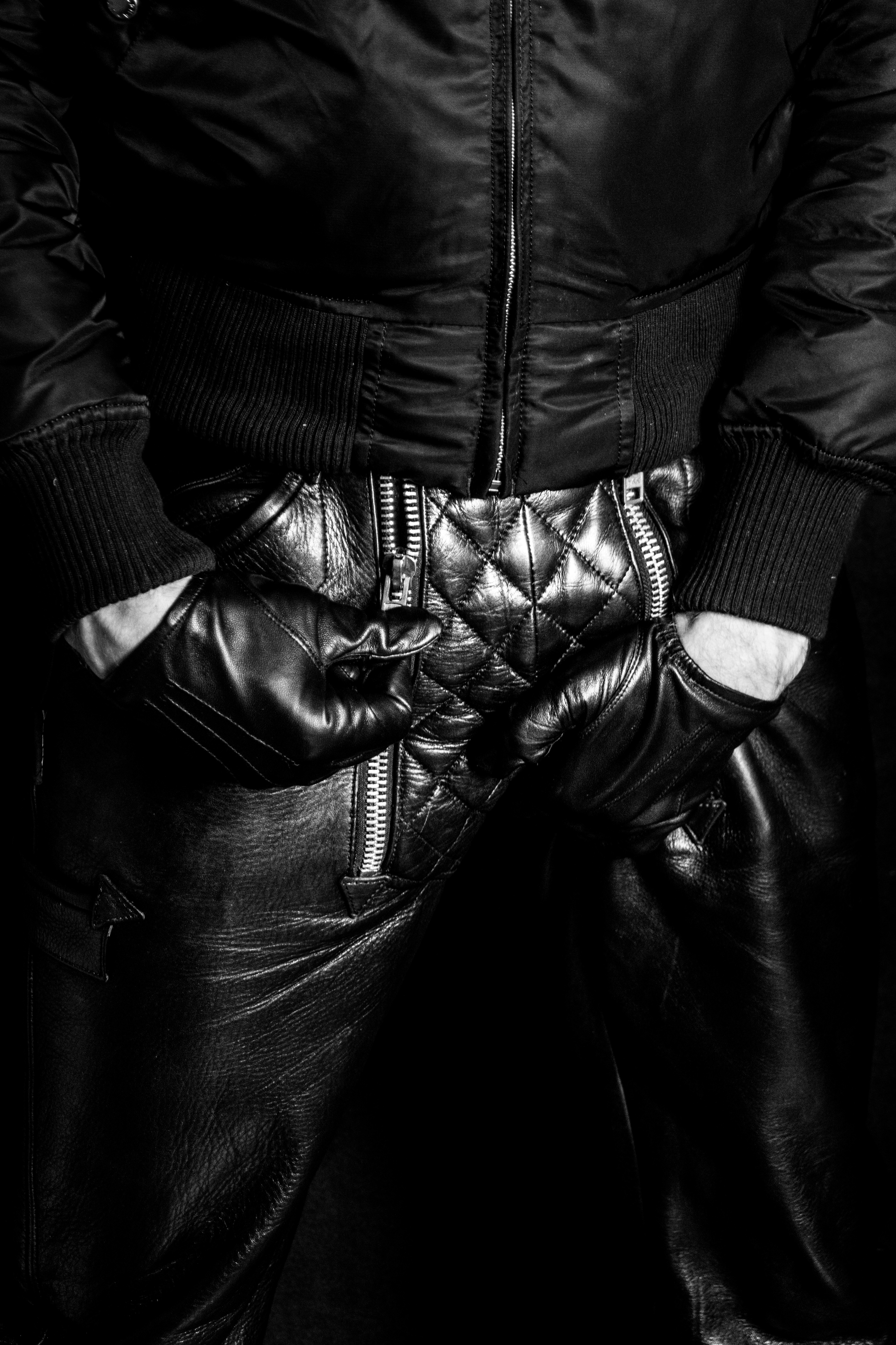 LEATHER PORTRAIT FOCUS ON DETAILS IN STUDIO