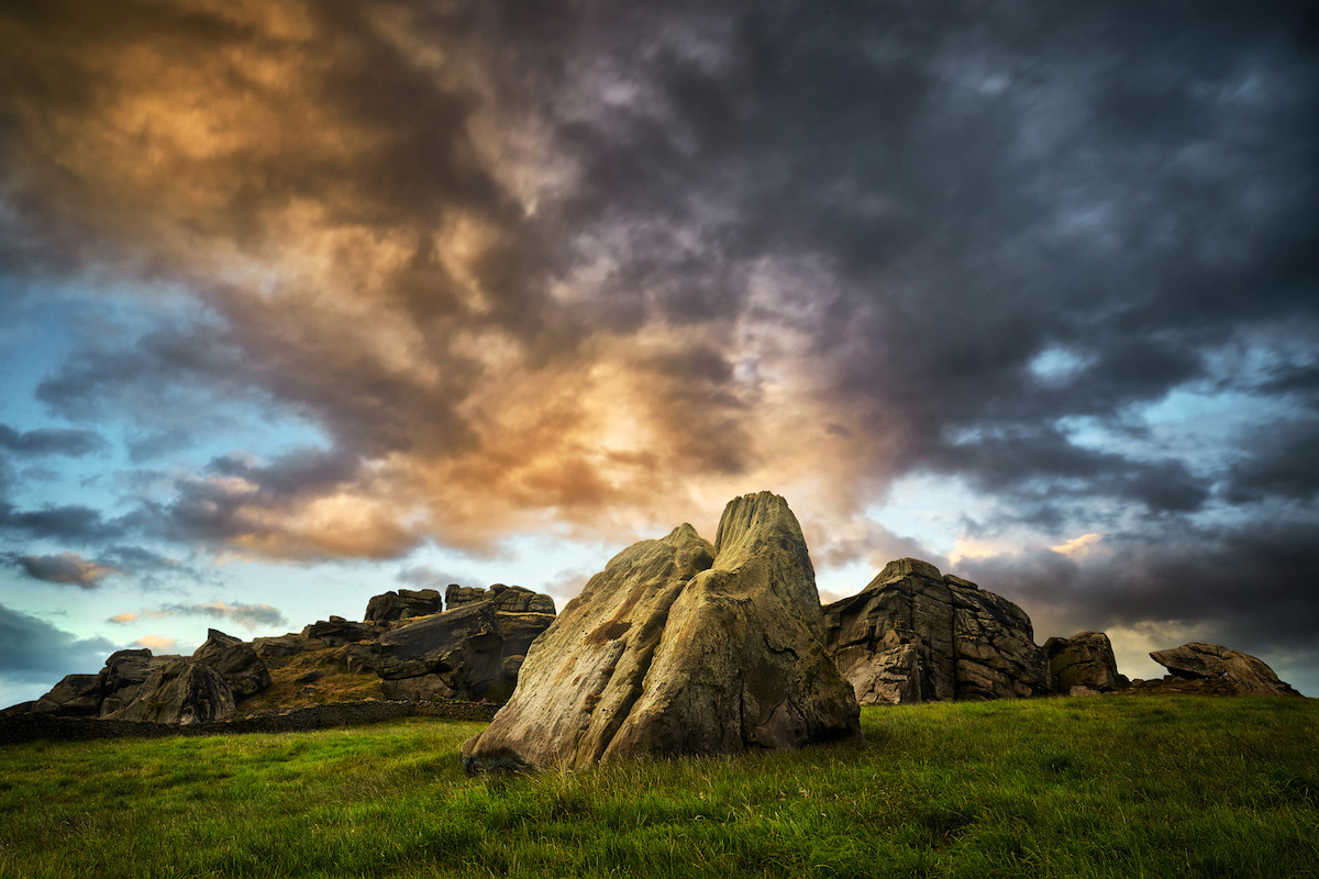 Almscliffe Eruption