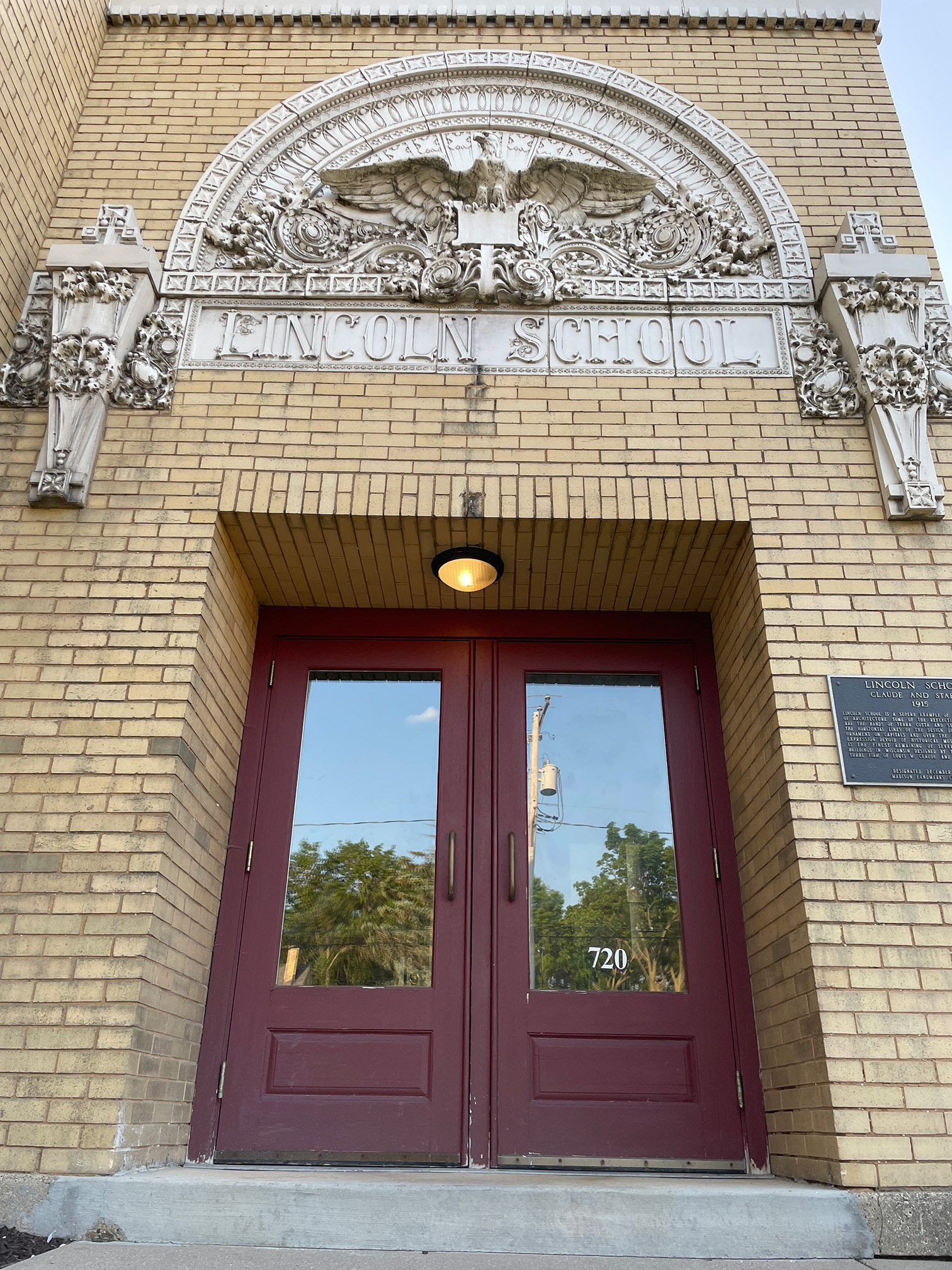 The Lincoln School Apartments