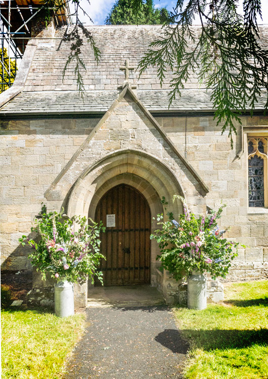 St.Giles, Orde Wedding Flowers