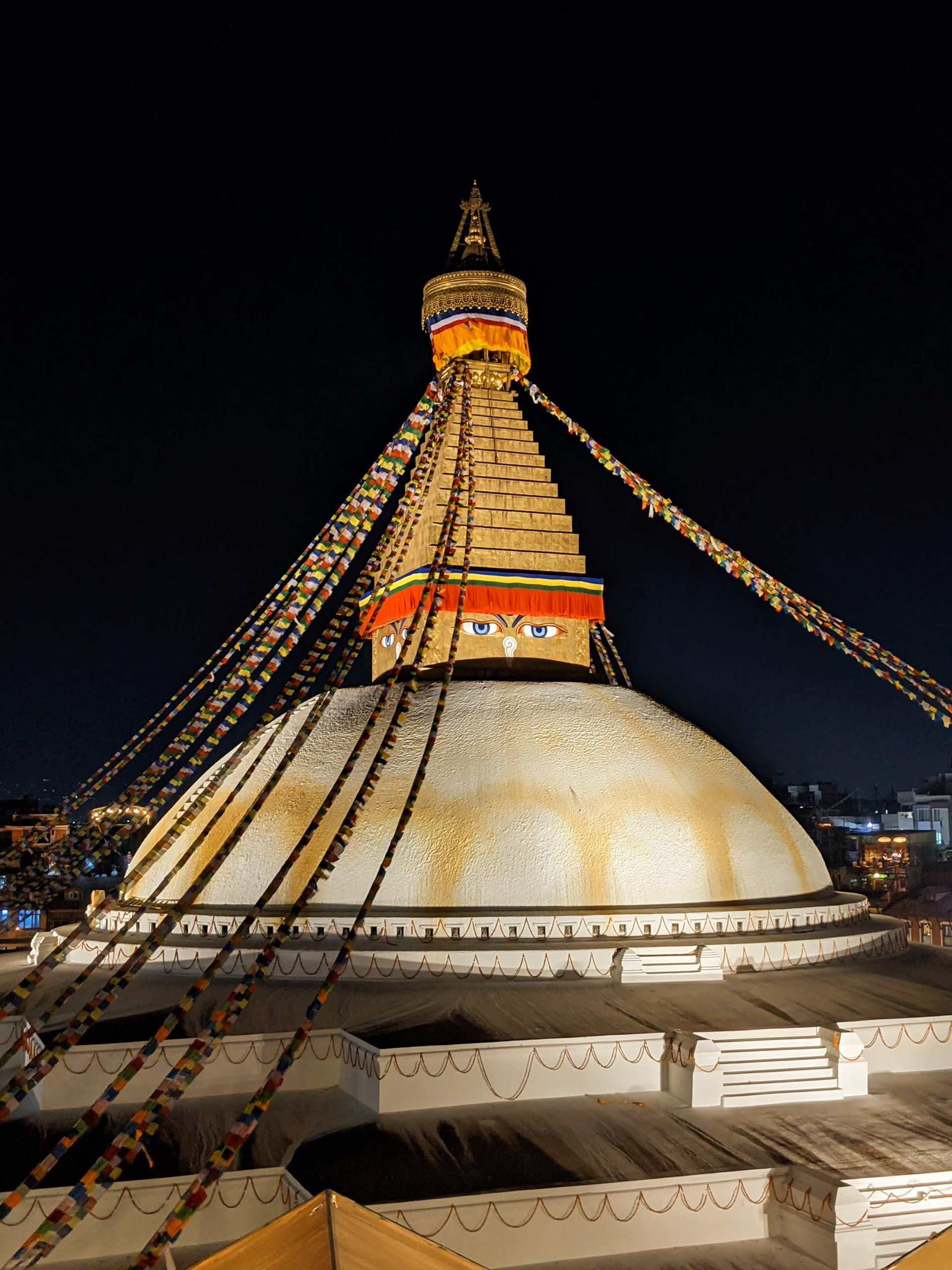 Bouddha Stupa at night