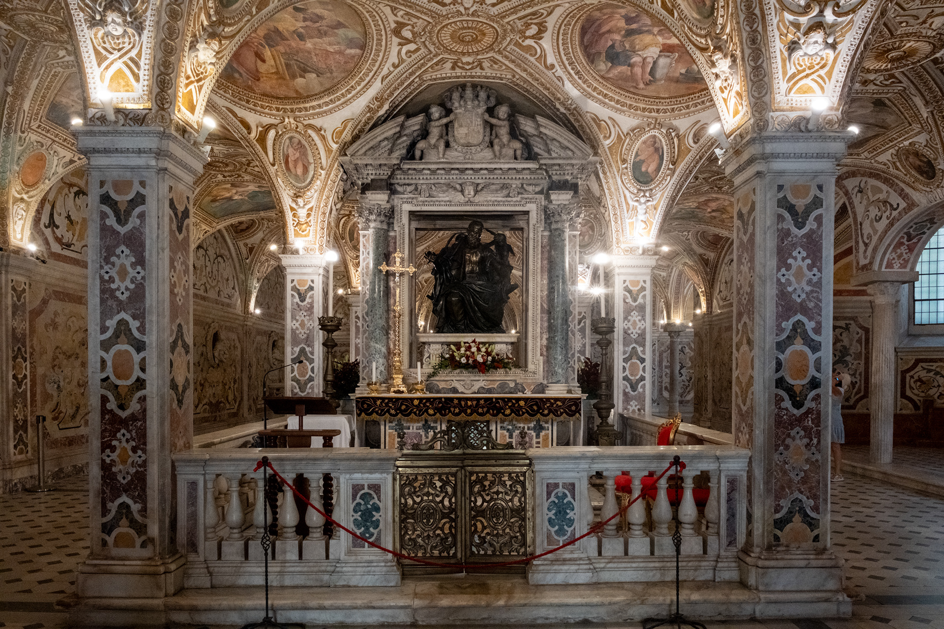 Duomo di Salerno - Cripta de San Matteo