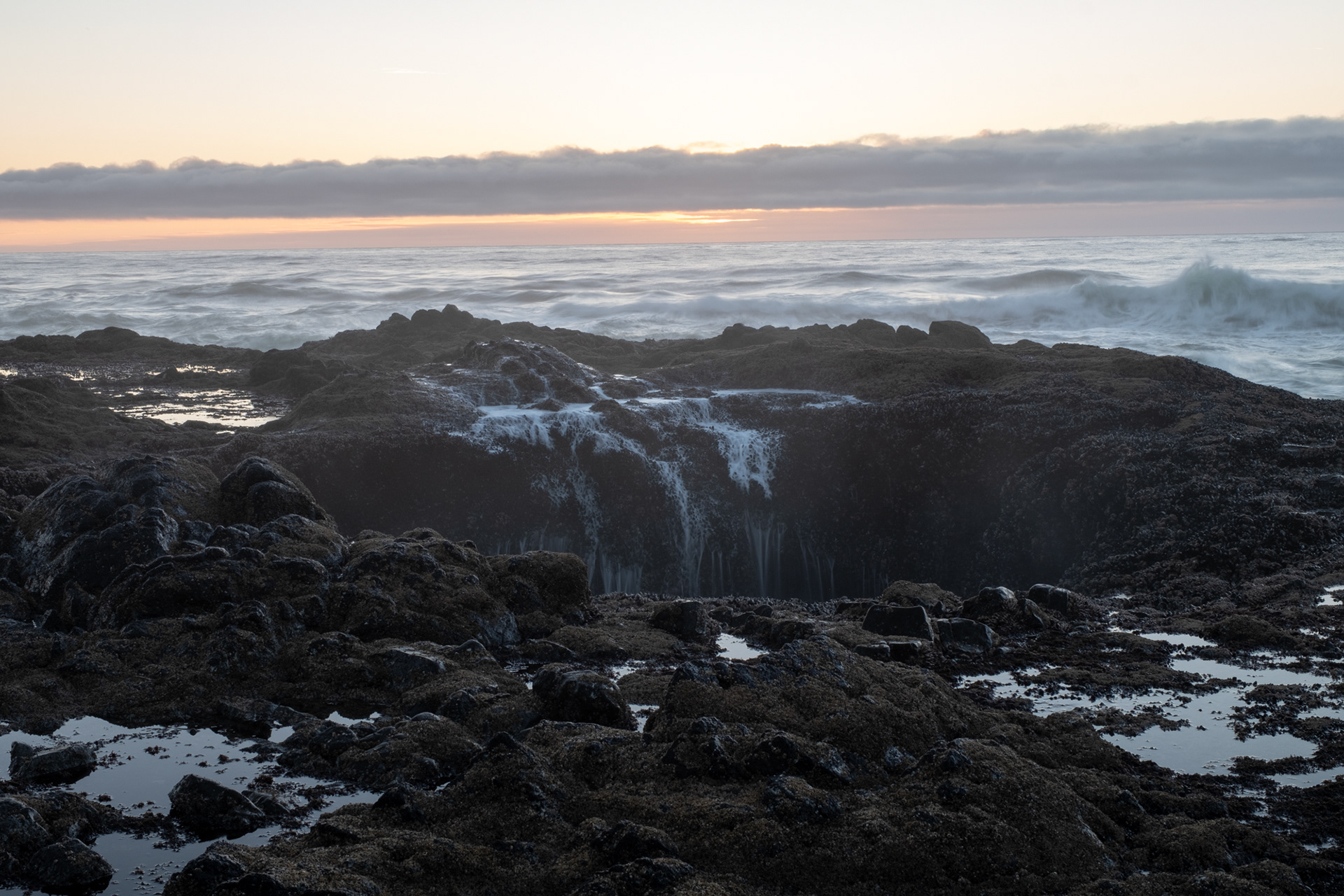 Thor's Well (pozo de Thor), cerca de Yachats, OR