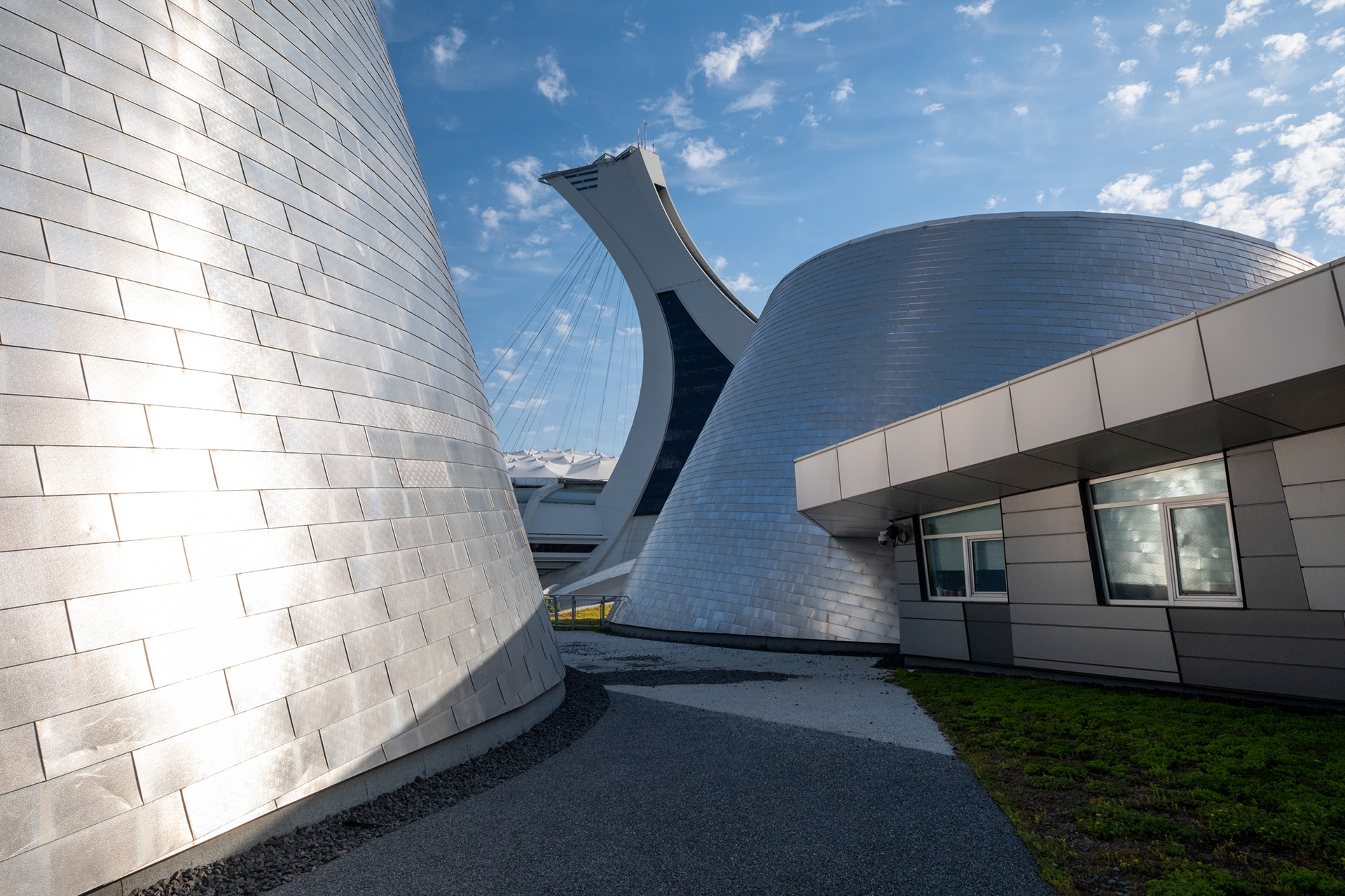 The Montreal Tower - Planetarium