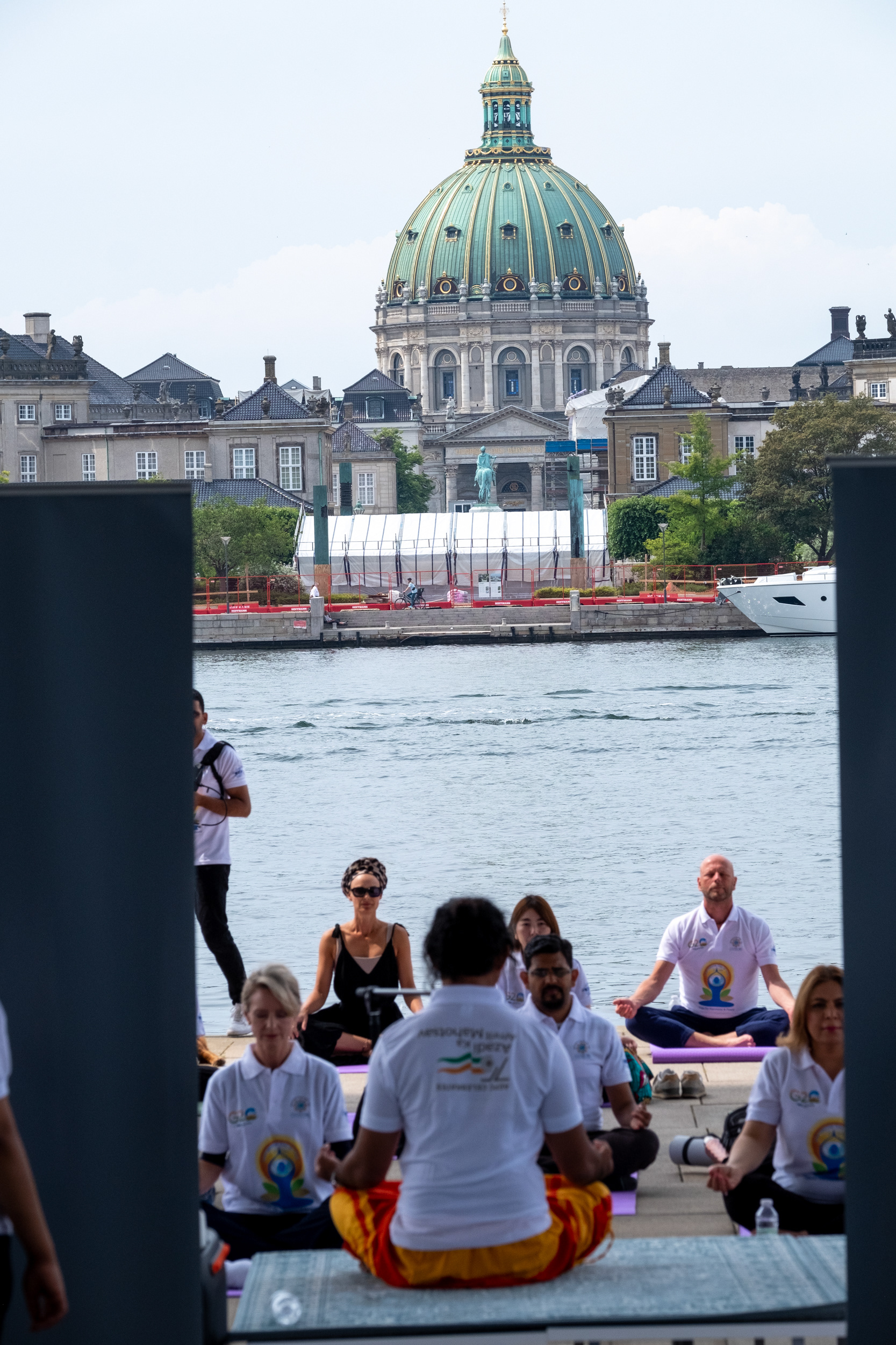 Iglesia de mármol desde la ópera
