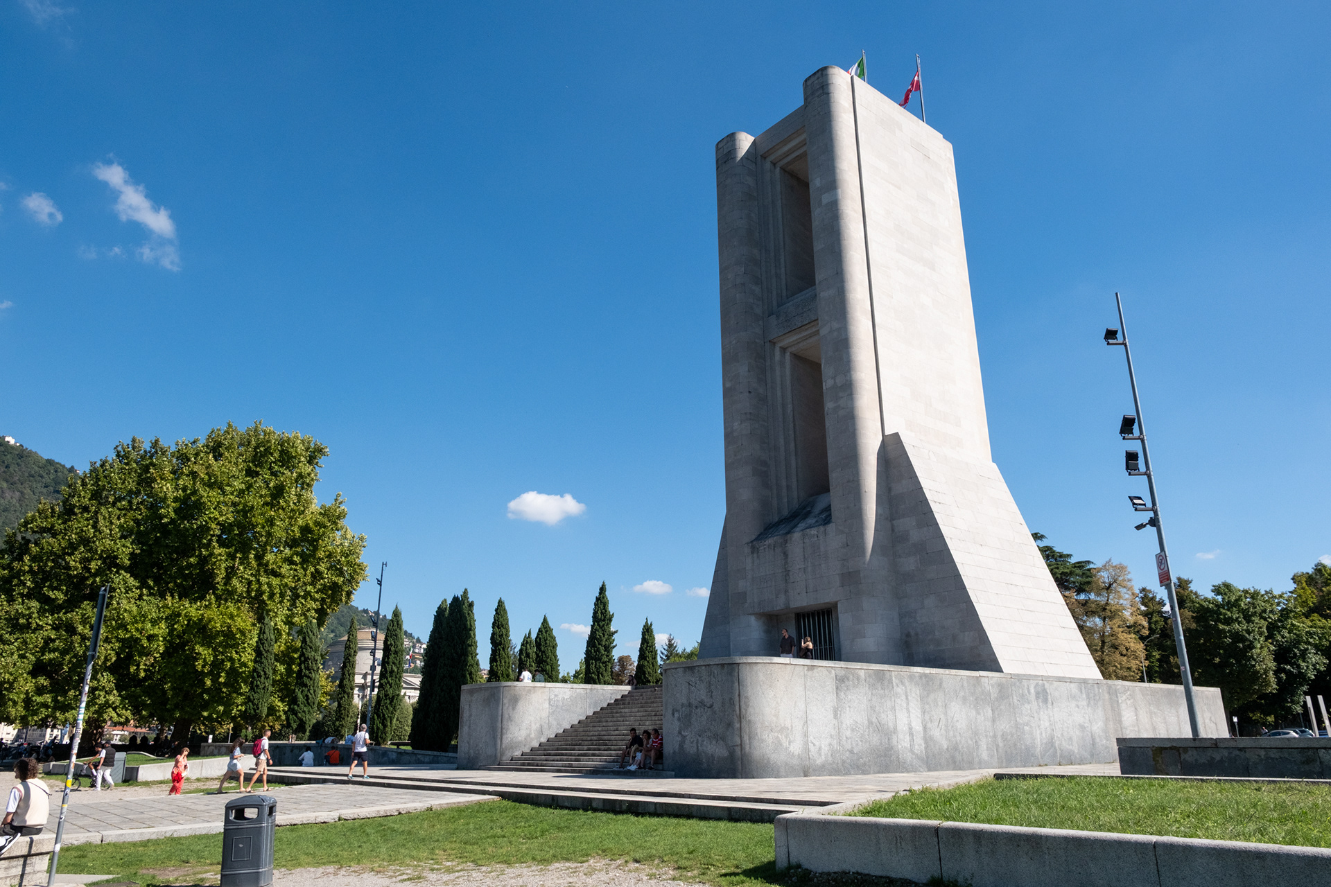 Monumento ai Caduti delle Guerre - a los caídos