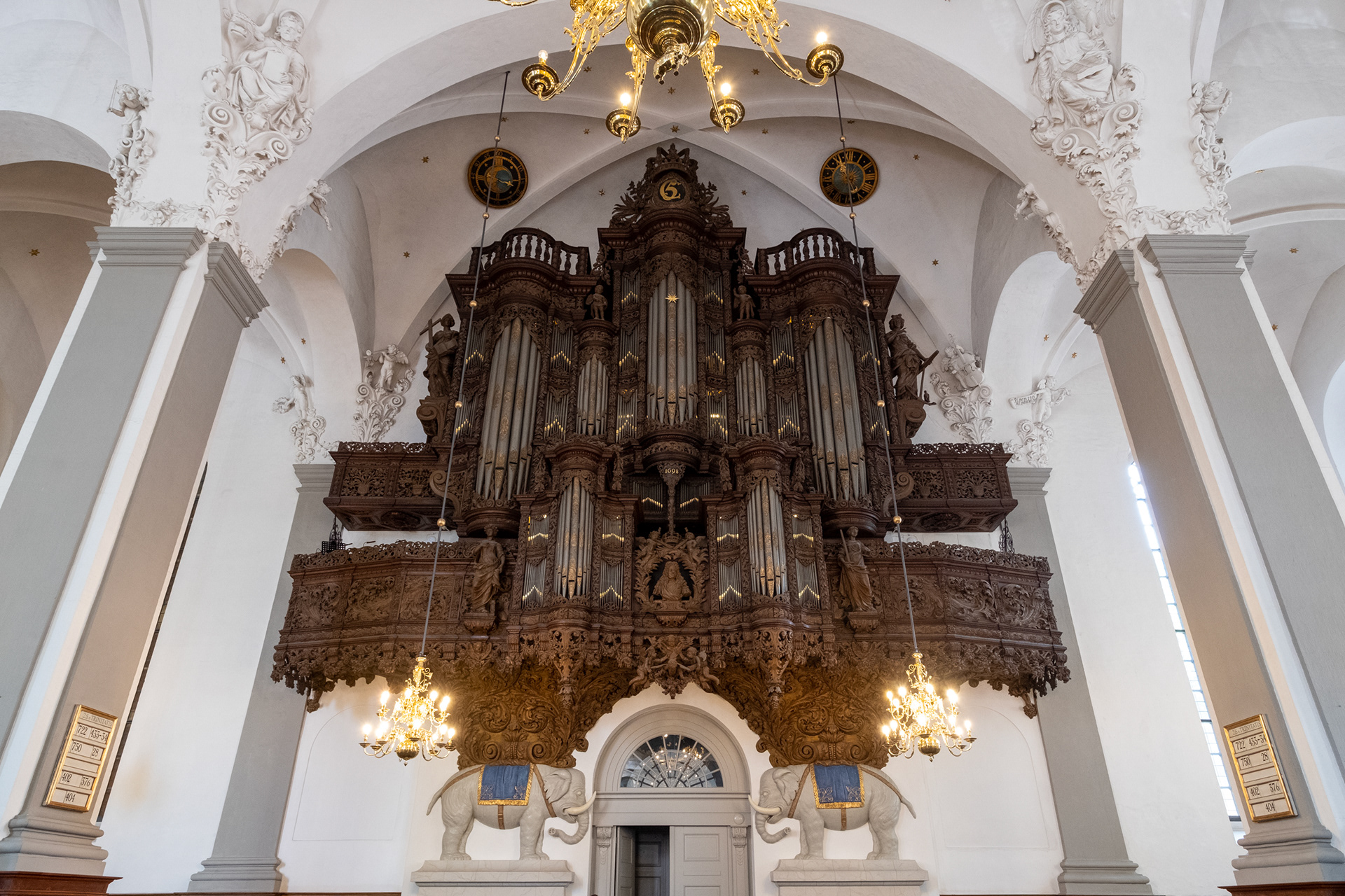 Iglesia de San Salvador (nuestro salvador) - órgano 1698