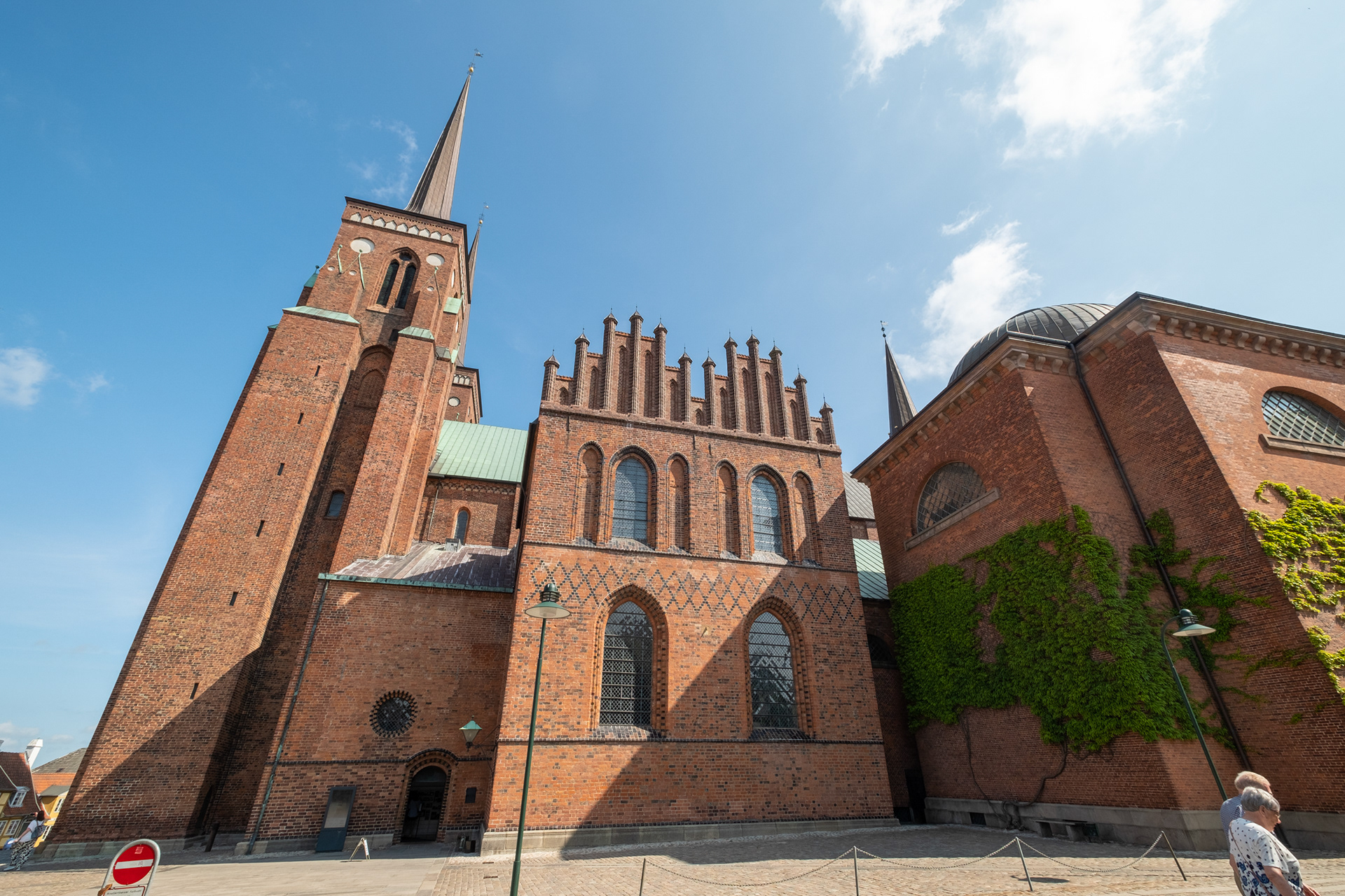 Catedral de Roskilde, construida entre el siglo XII y XIII