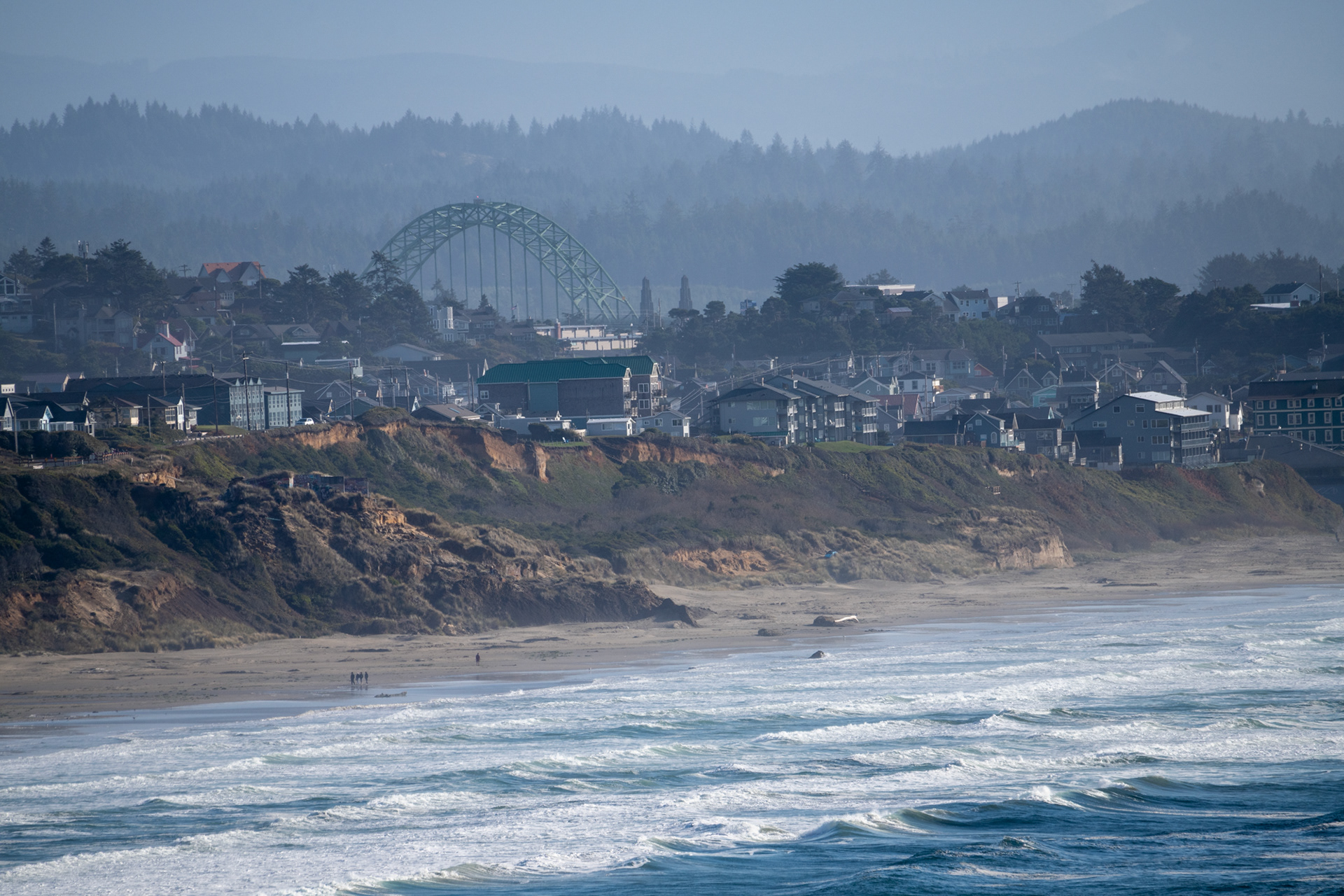 Vista de Newport desde Yaquina Head, OR