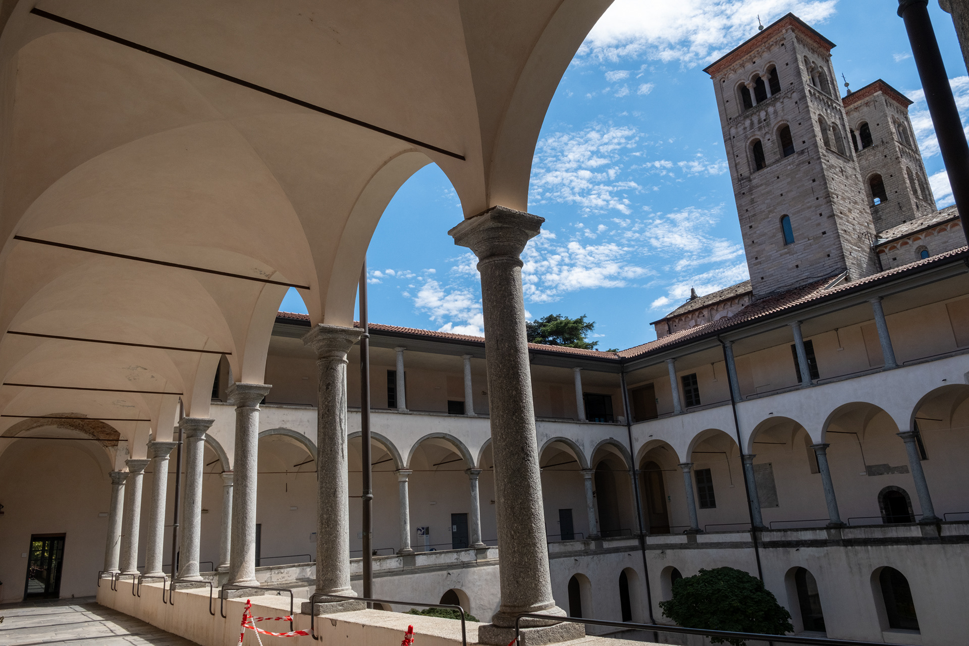 Basilica di Sant'Abbondio