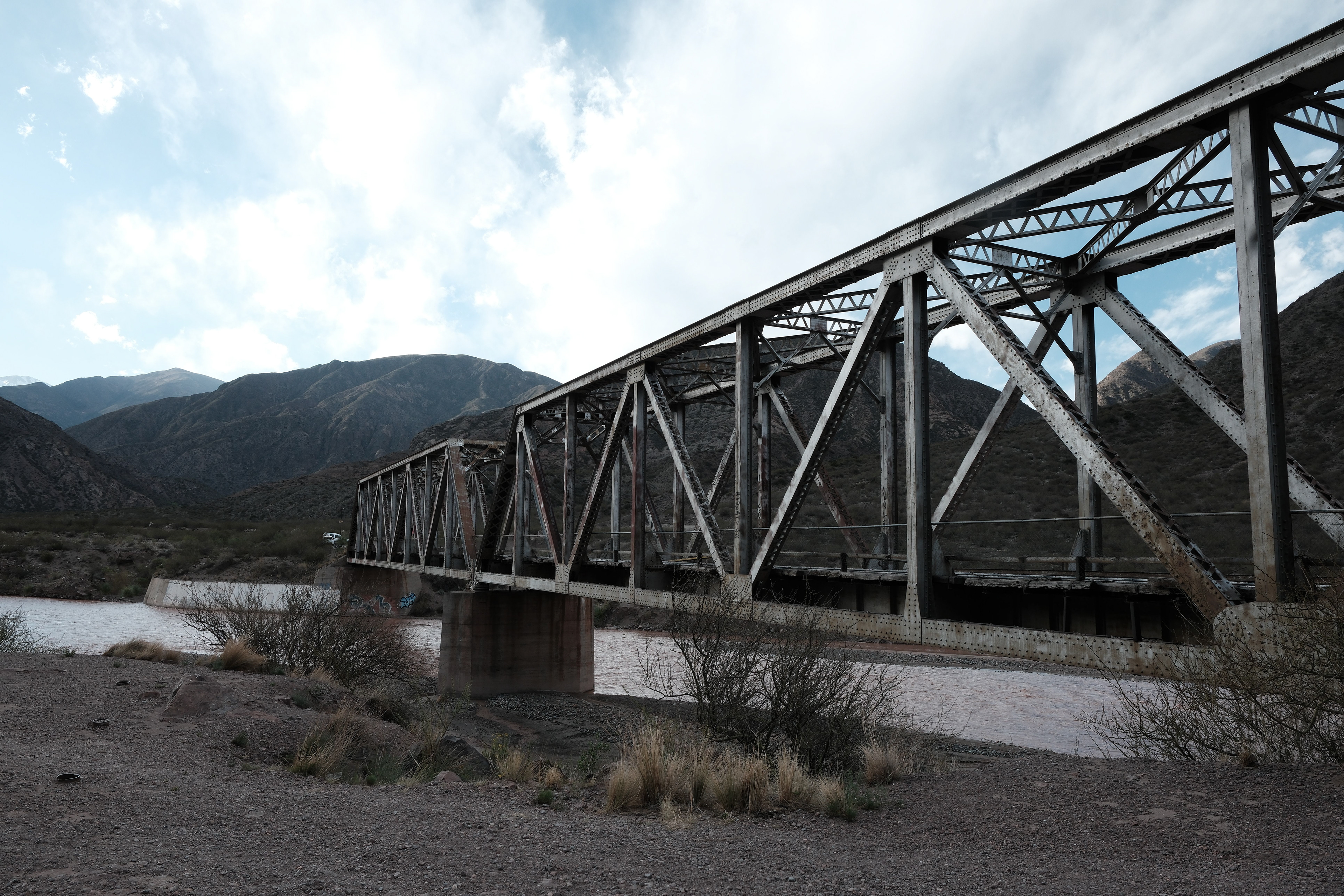 Puente ferroviario (luego de Potrerillos)