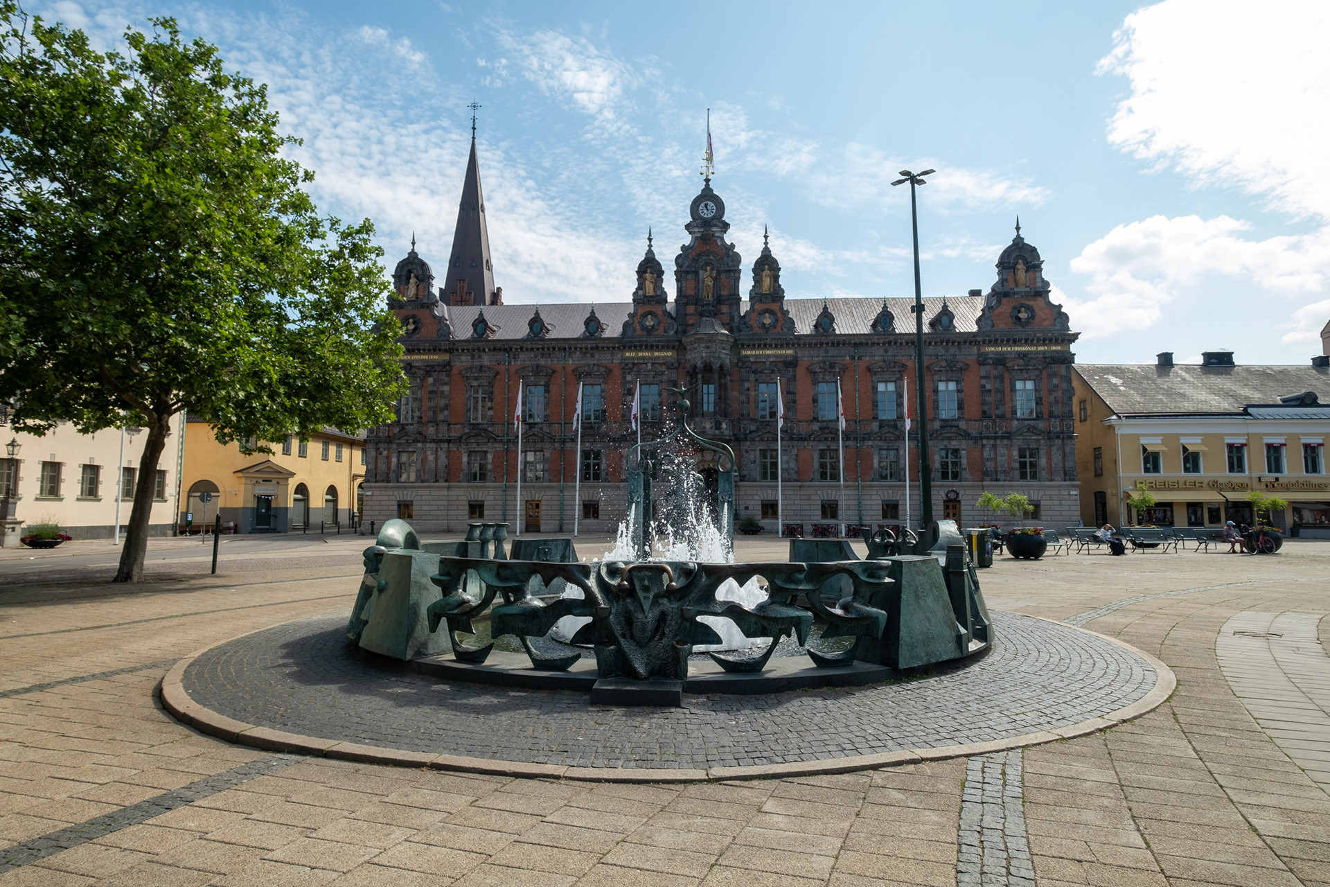 Plaza y Ayuntamiento (Rådhus)