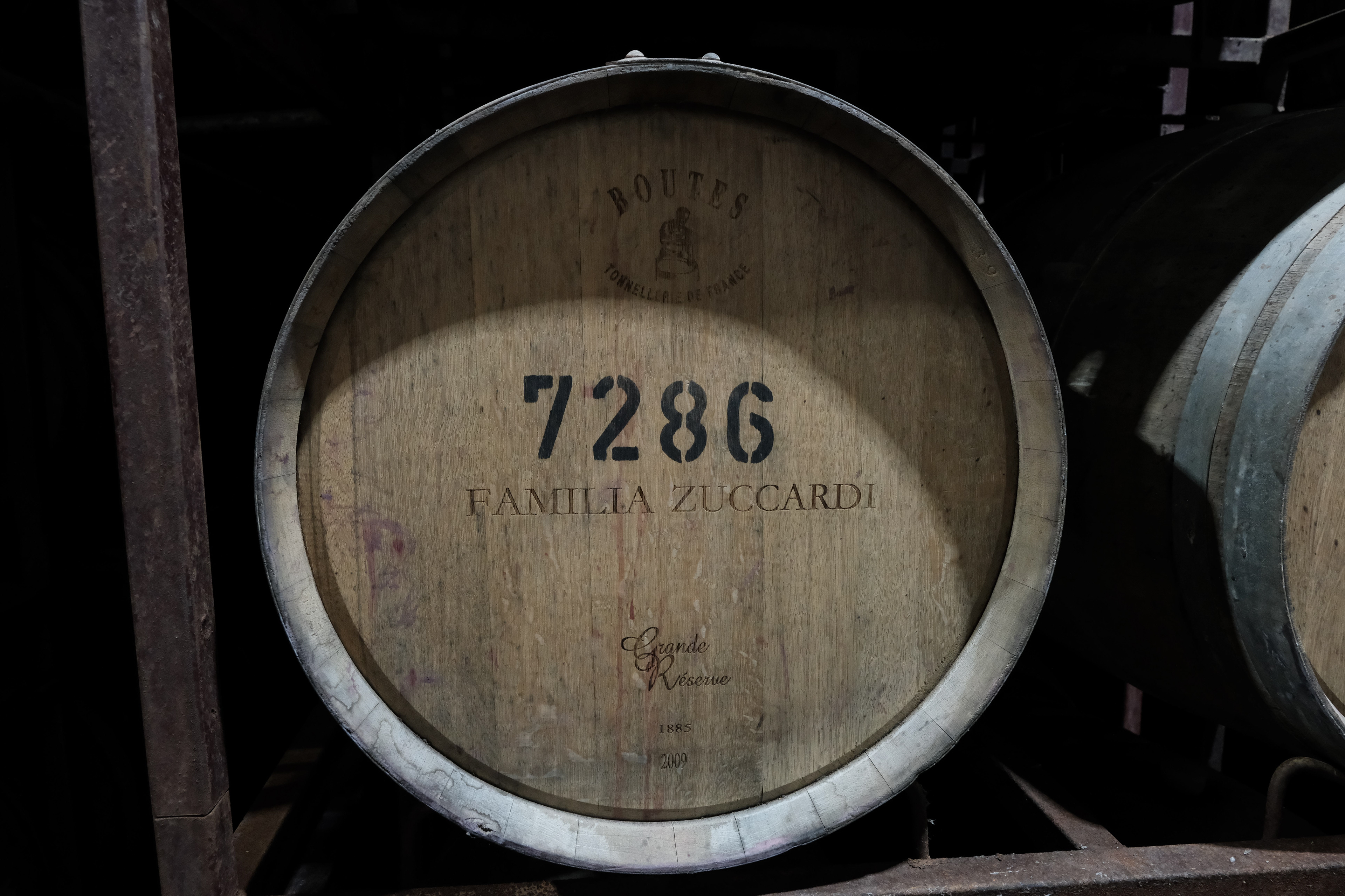 Bodega Santa Julia - tanques de fermentacion de mayor tiempo