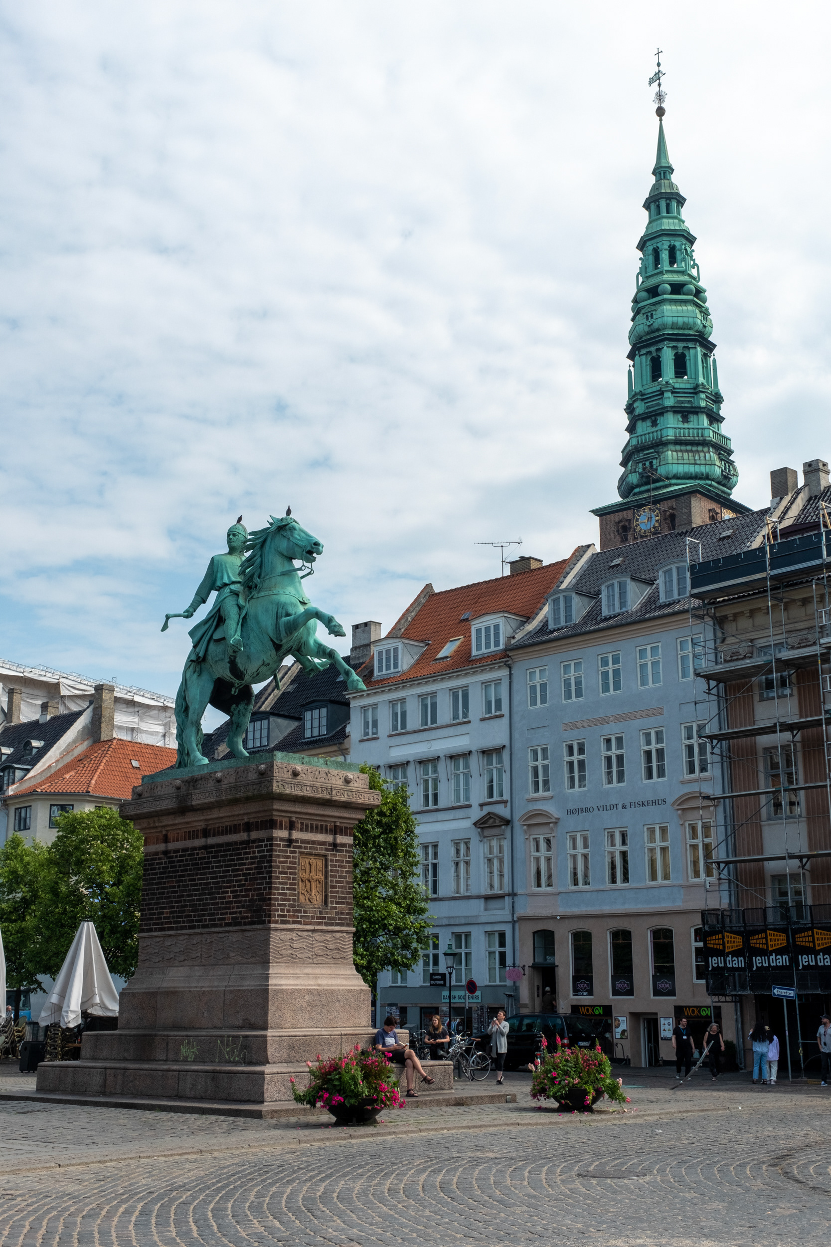Obispo Absalon - Højbro Plads