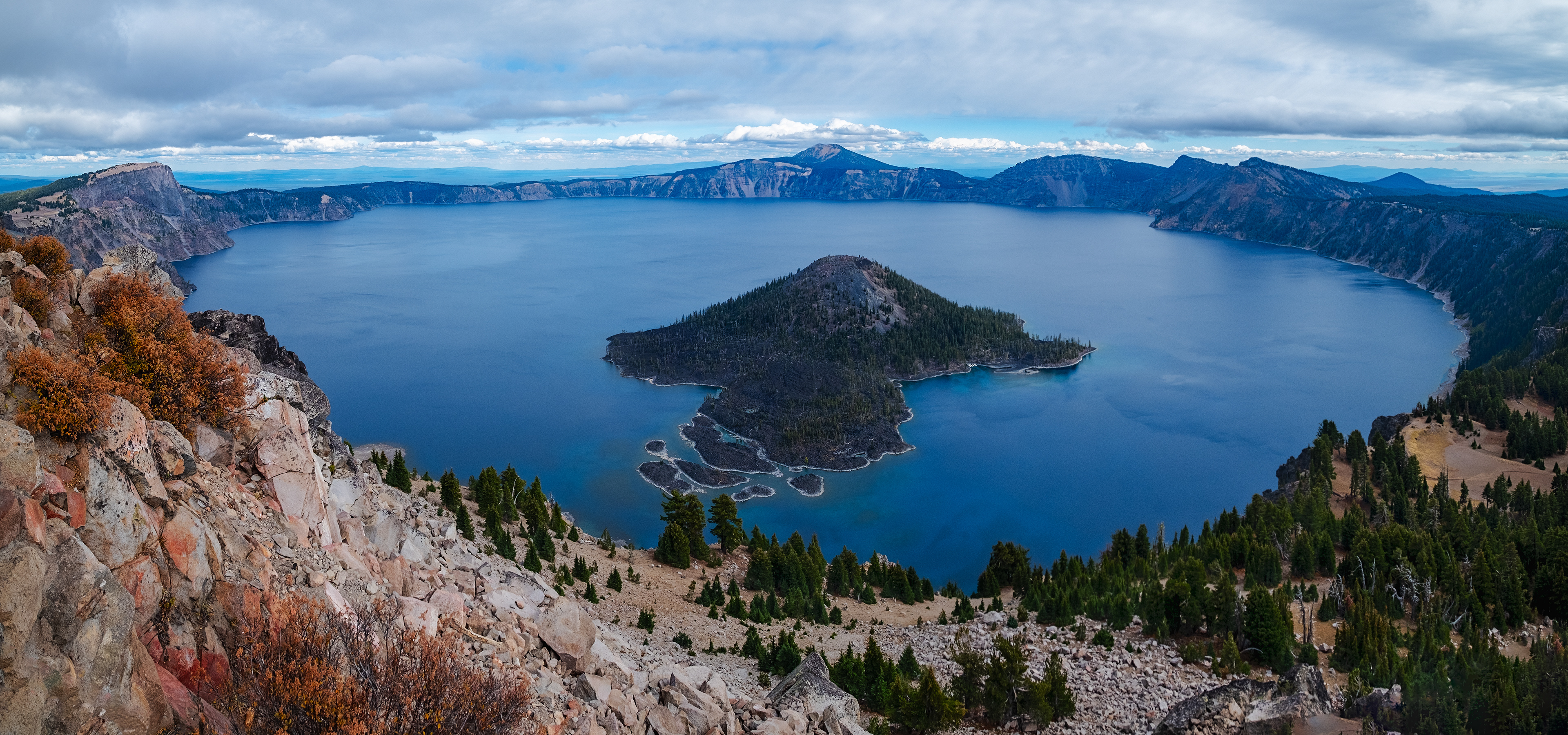 Lake in the Crater - Fantastic landscape seen from the top of the watchout tower at Crater Lake National Park on a cold and very windy afteroon. Oregon, USA