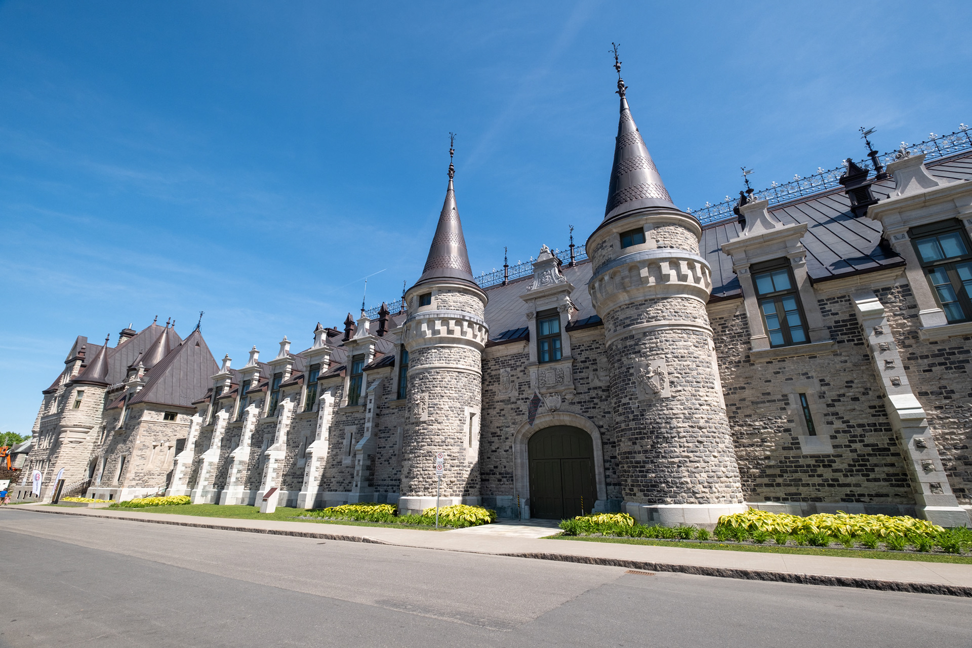 Voltigueurs de Québec Armoury - Quebec