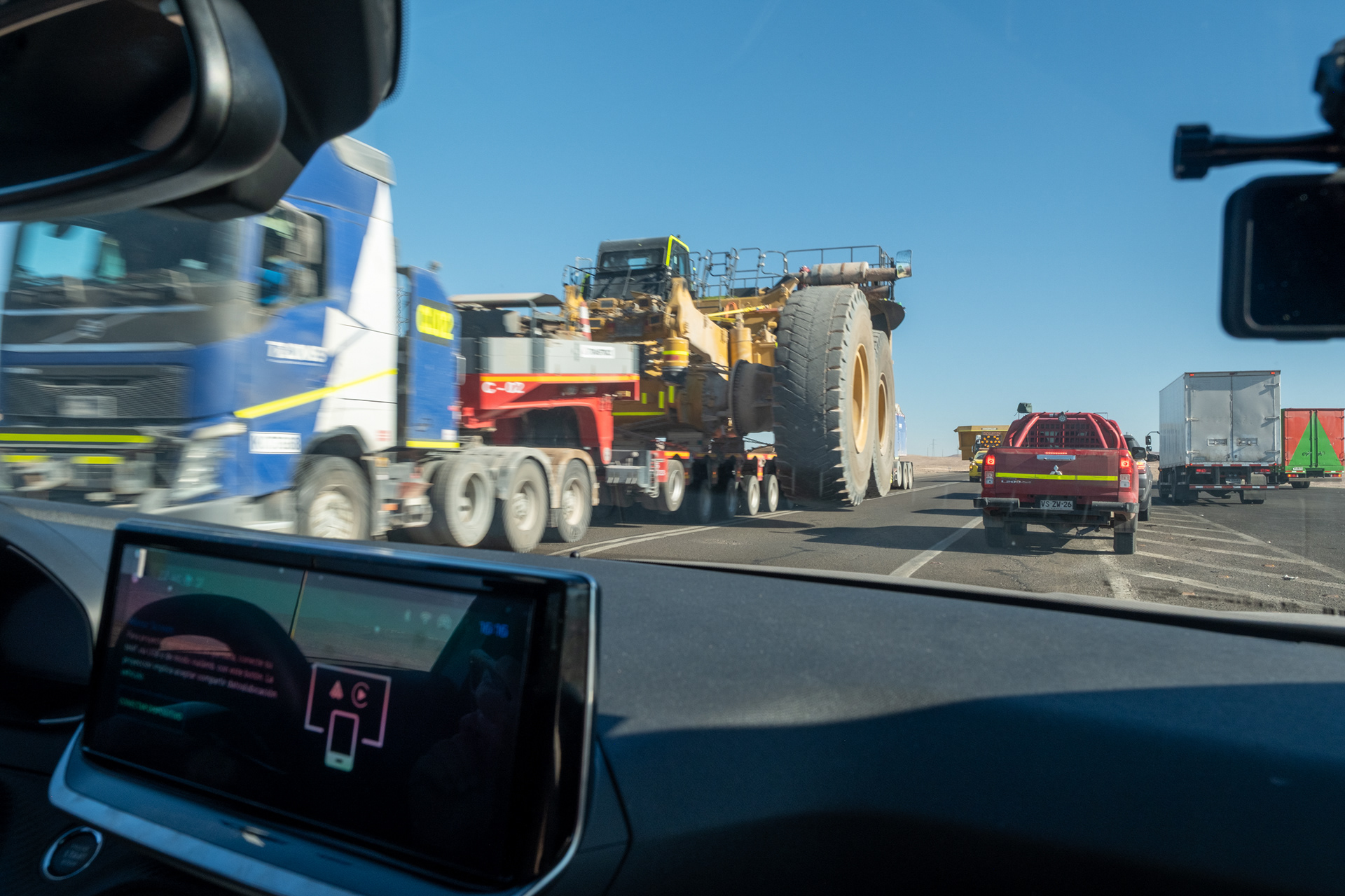 Transporte de maquinaria pesada - Ruta 5
