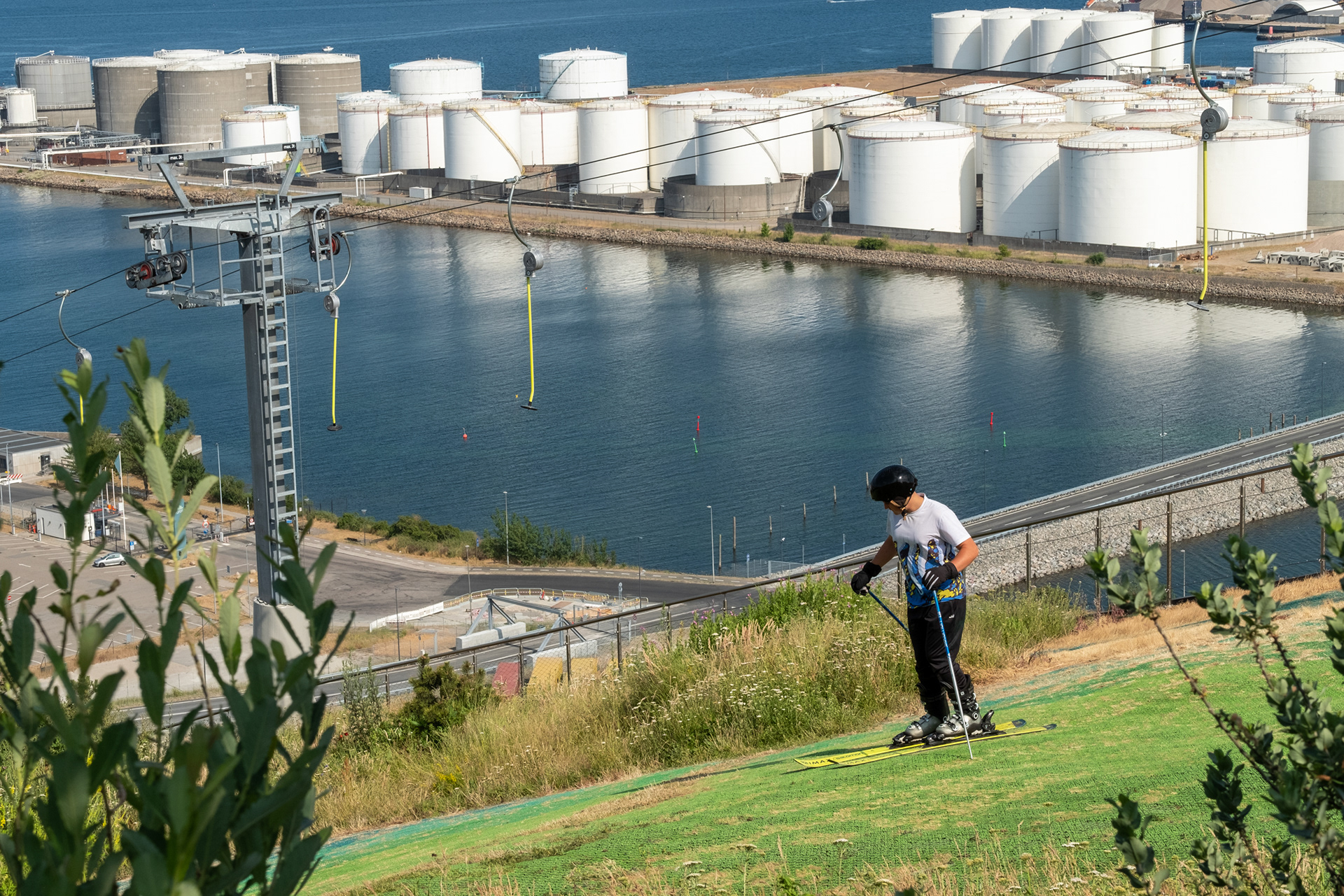 Copenhill - pista de ski sobre planta de procesamiento de basura