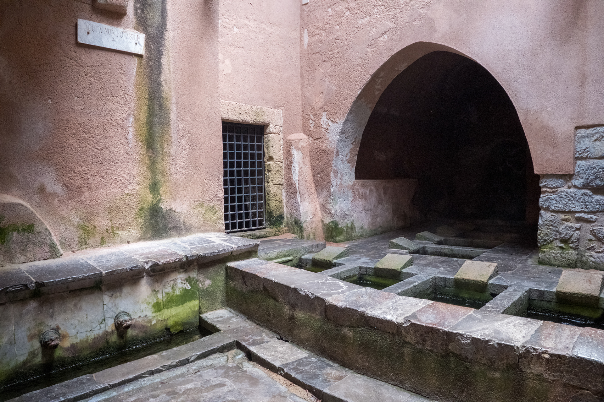Lavadero medieval en el río Cefalino