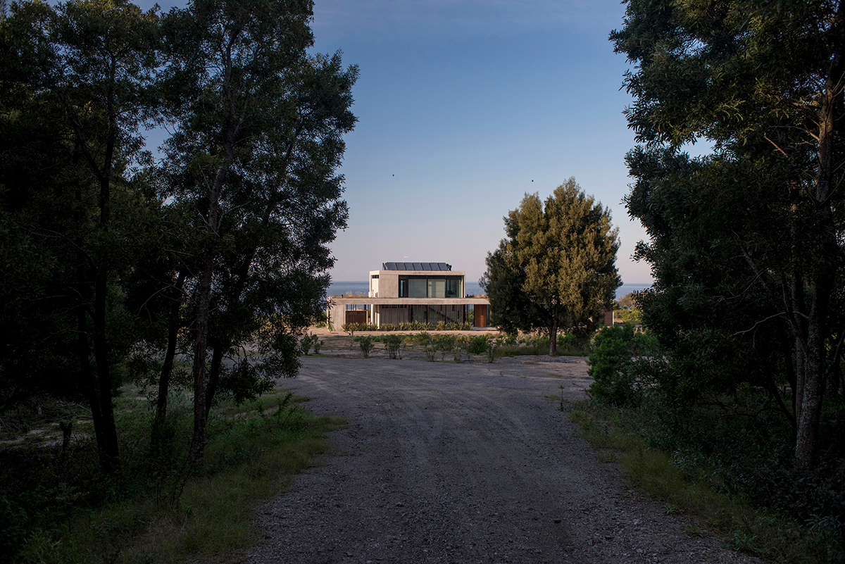 FELLER HERC - LA FLECHA - 2018