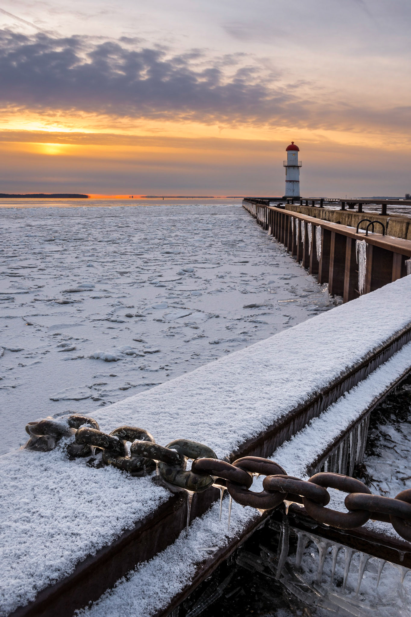 Enchained - Quebec, December 2018