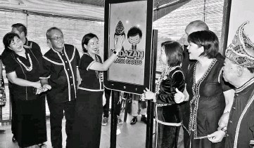 Jenifer performing the gimmick launch of the app.