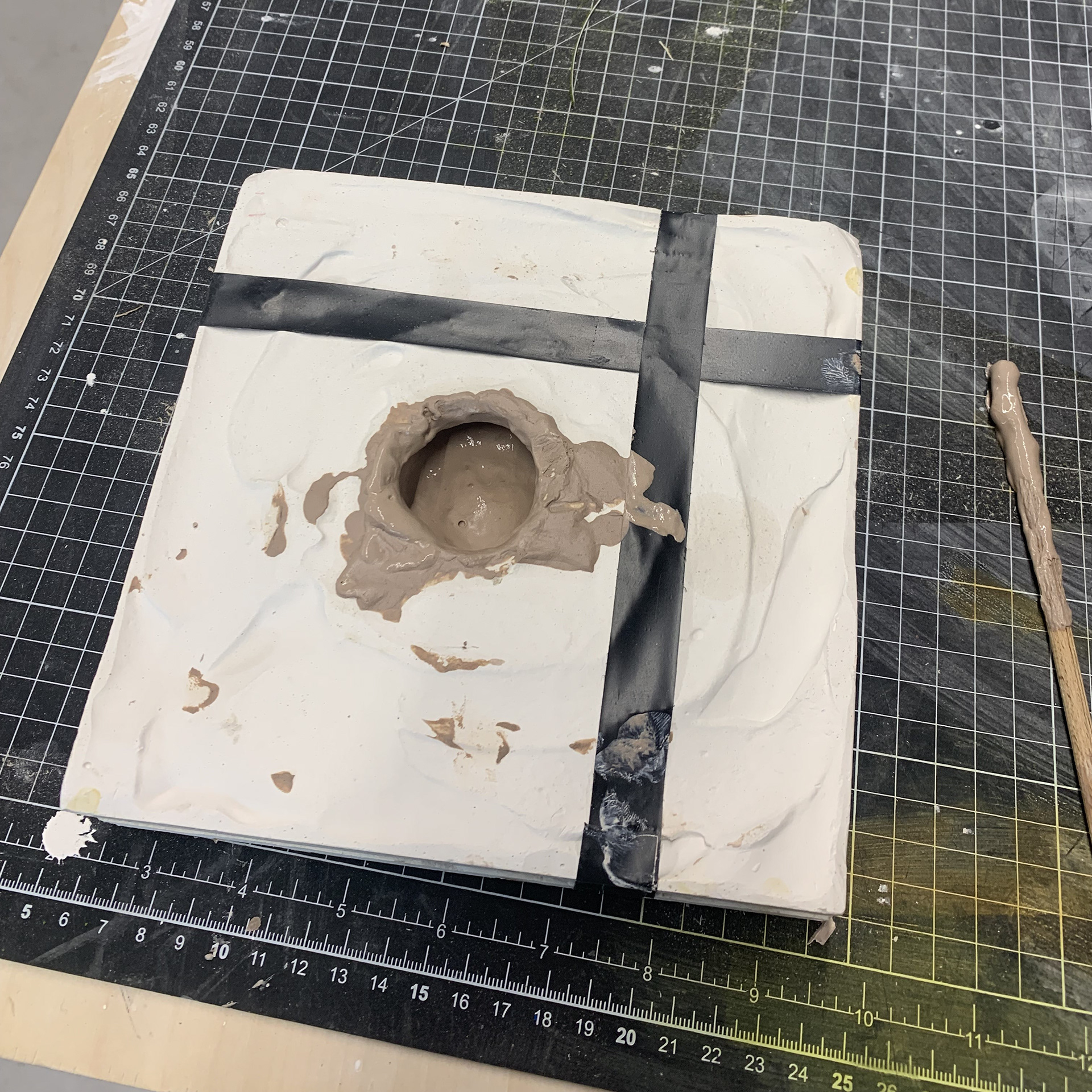 Ready to pour clay in. Leave for 5 minutes and pour out remaining clay.
