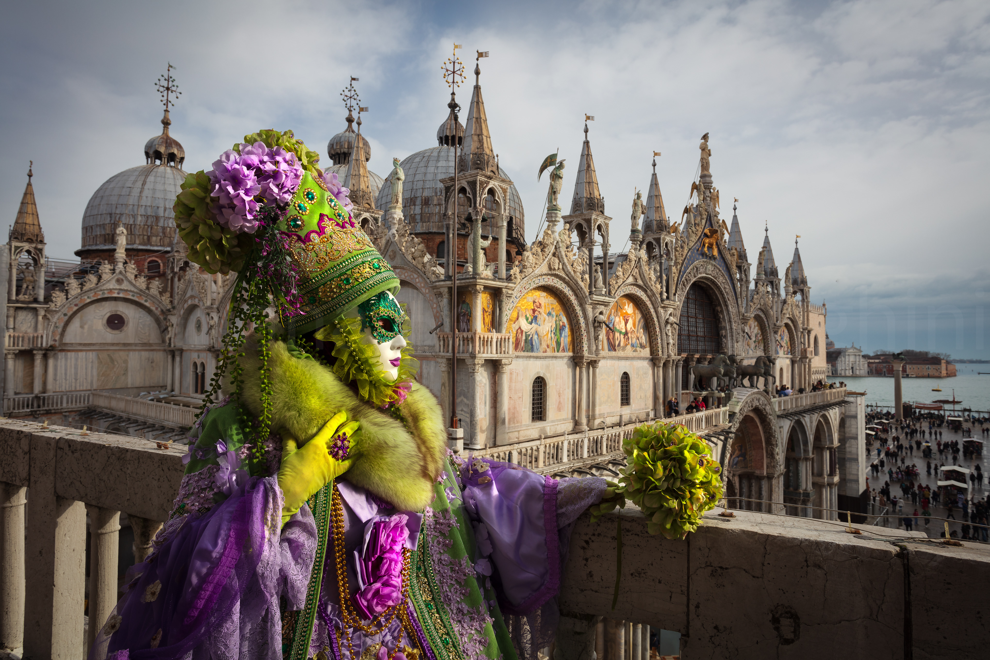 Joce Artiste Peintre at Bellevue & Canaletto Suites