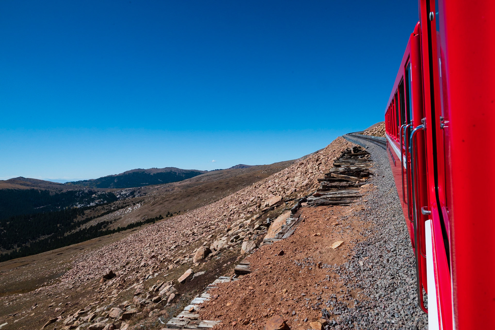 Train Ascending Pikes Peak
