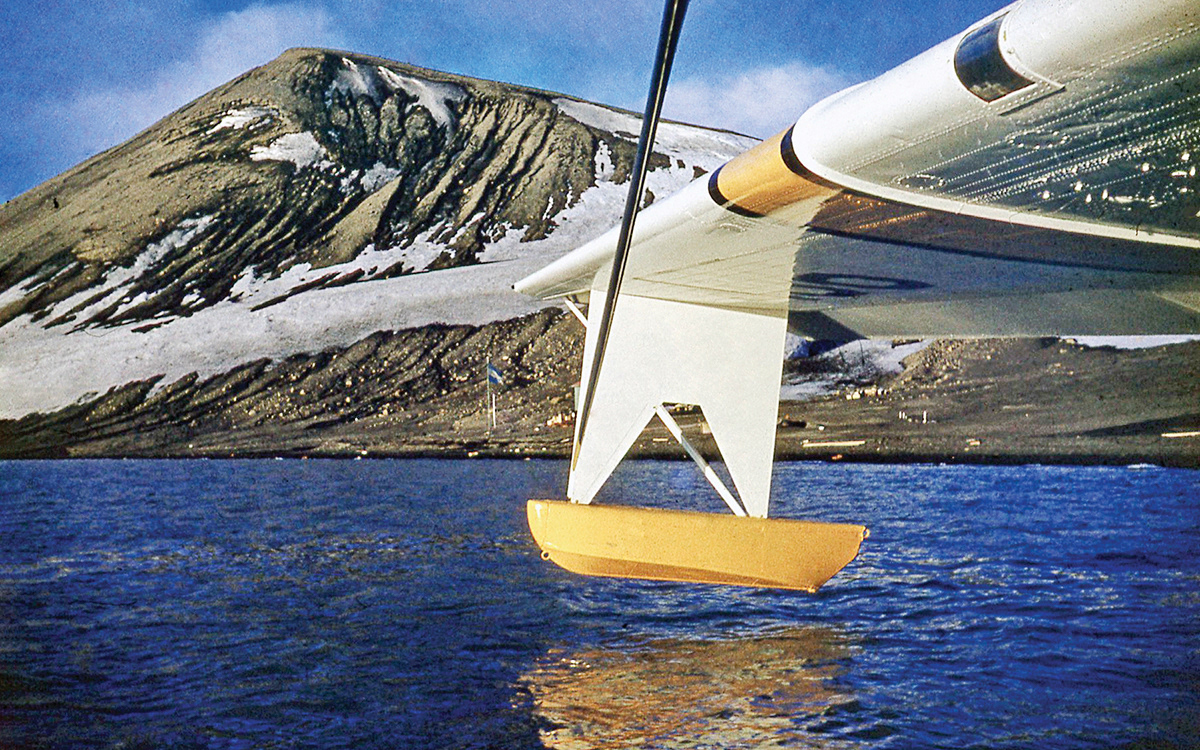 1955 - Primer viaje a la Antártica por el Catalina 406 Skua - (Hugo Poblete B.)