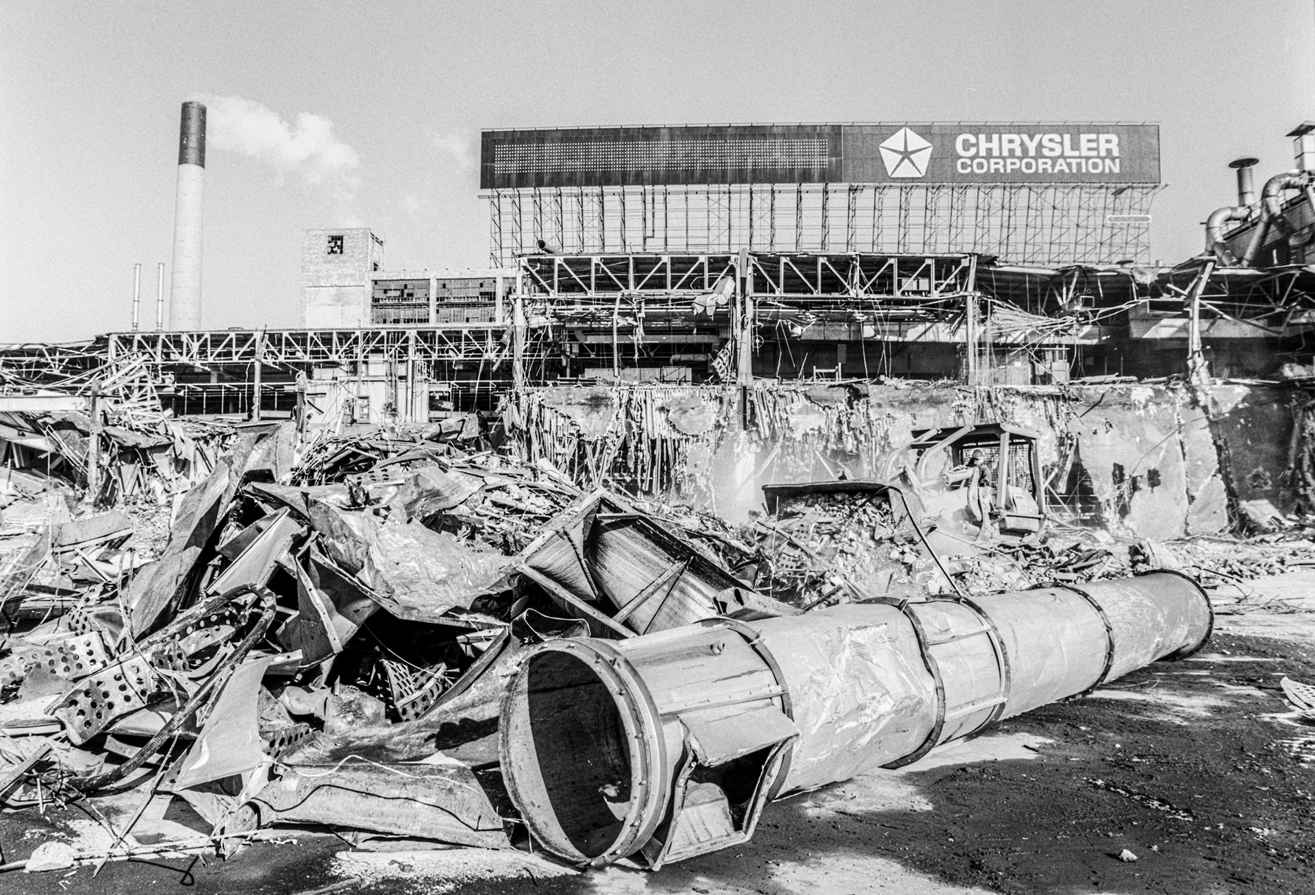 Demolition of original Chrysler plant on Jefferson Avenue (now site of Jefferson North Assembly)