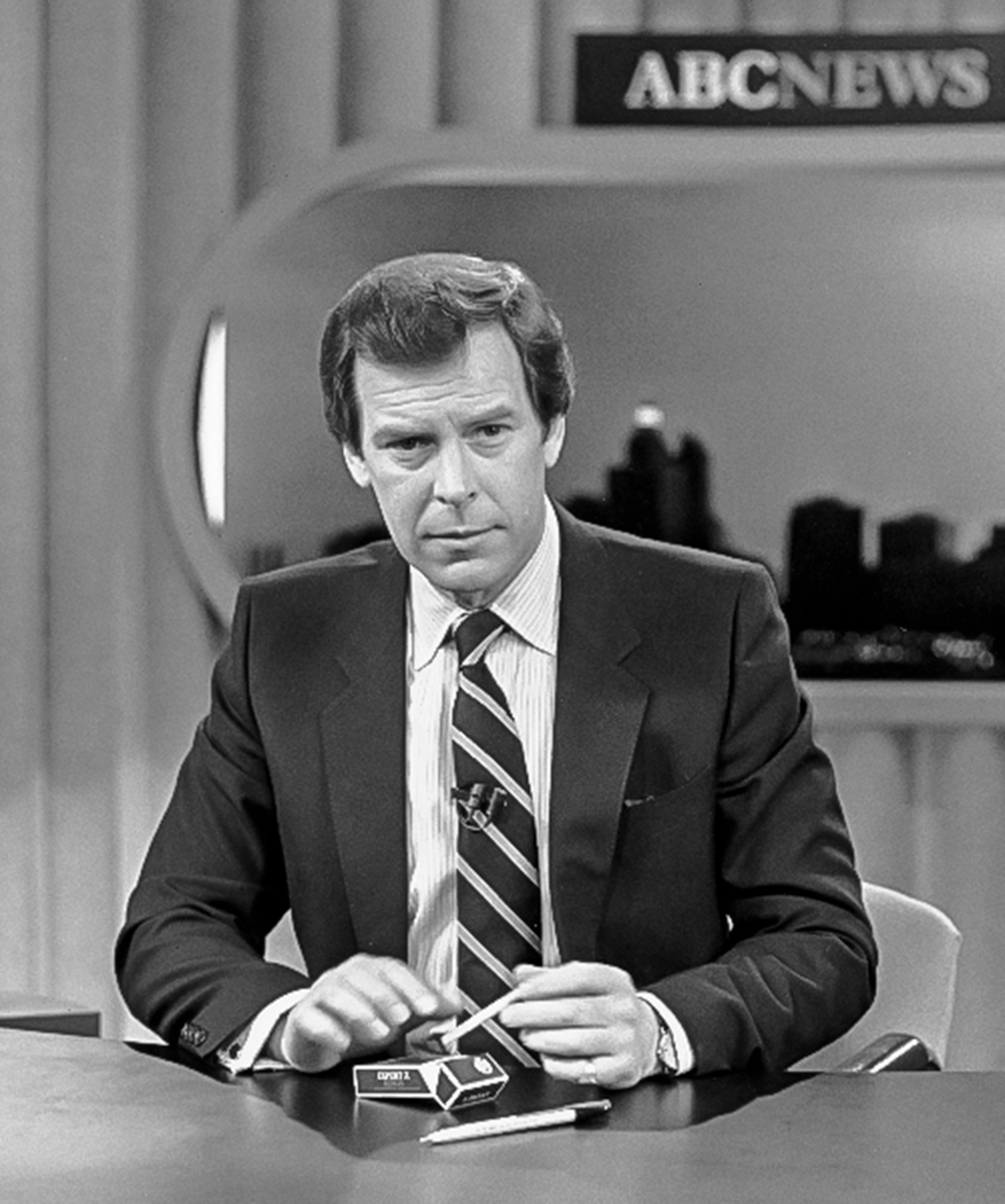 Peter Jennings at WXYZ-TV studios, Southfield MI