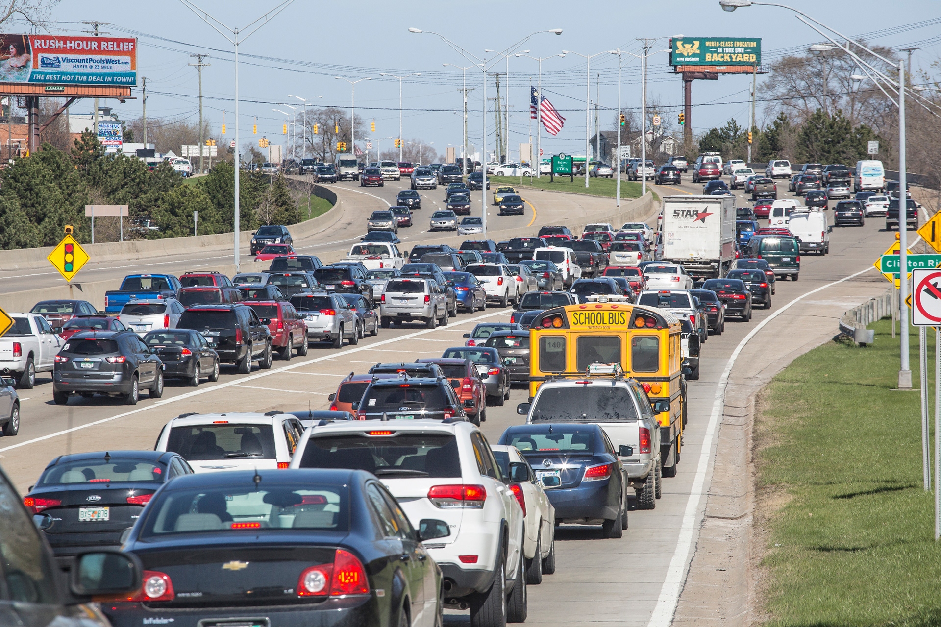 M-59 traffic jam