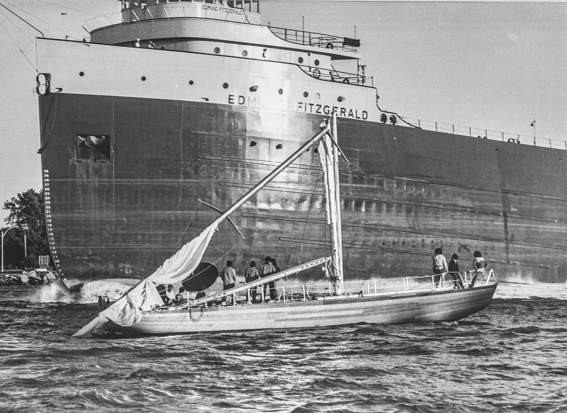 The Edmund Fitzgerald outbound, Mac Race boat returns from stormy start