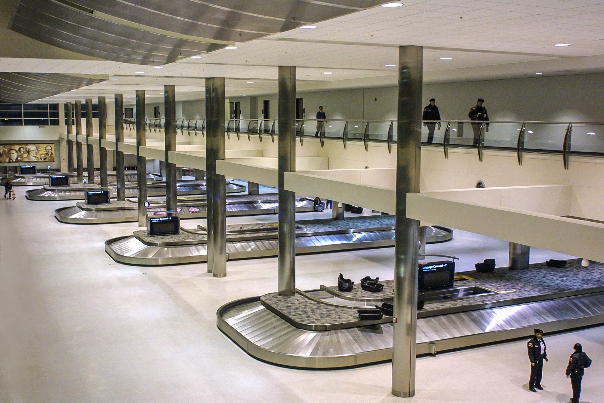 McNamara Terminal, Metro Airport