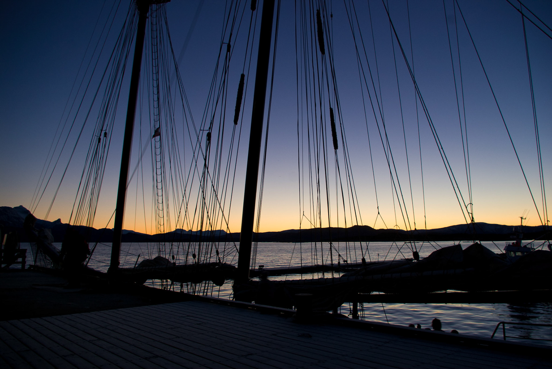 Zeilschip "Noorderlicht" in de haven van Tranøy.