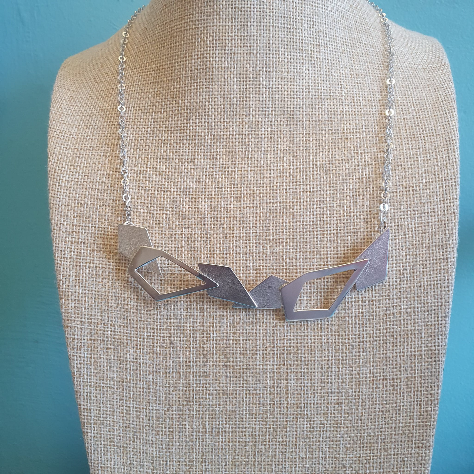 Diamond Collar - €180 (Silver, hallmarked)