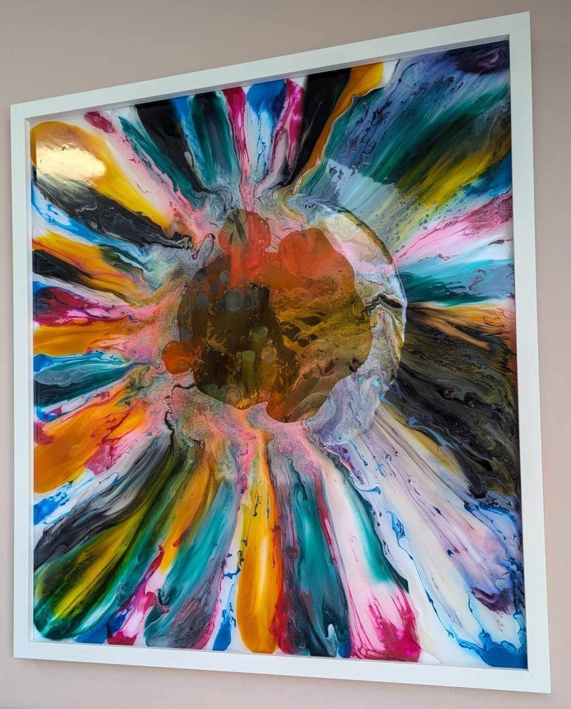 68cm x 61cm