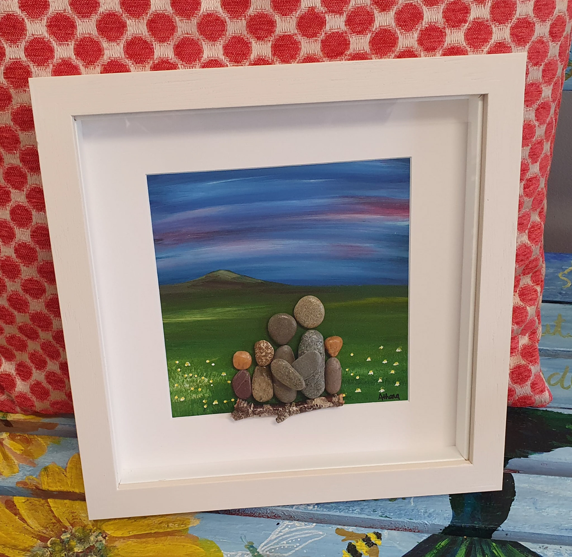 AMF009 - Family of 5, landscape background €65