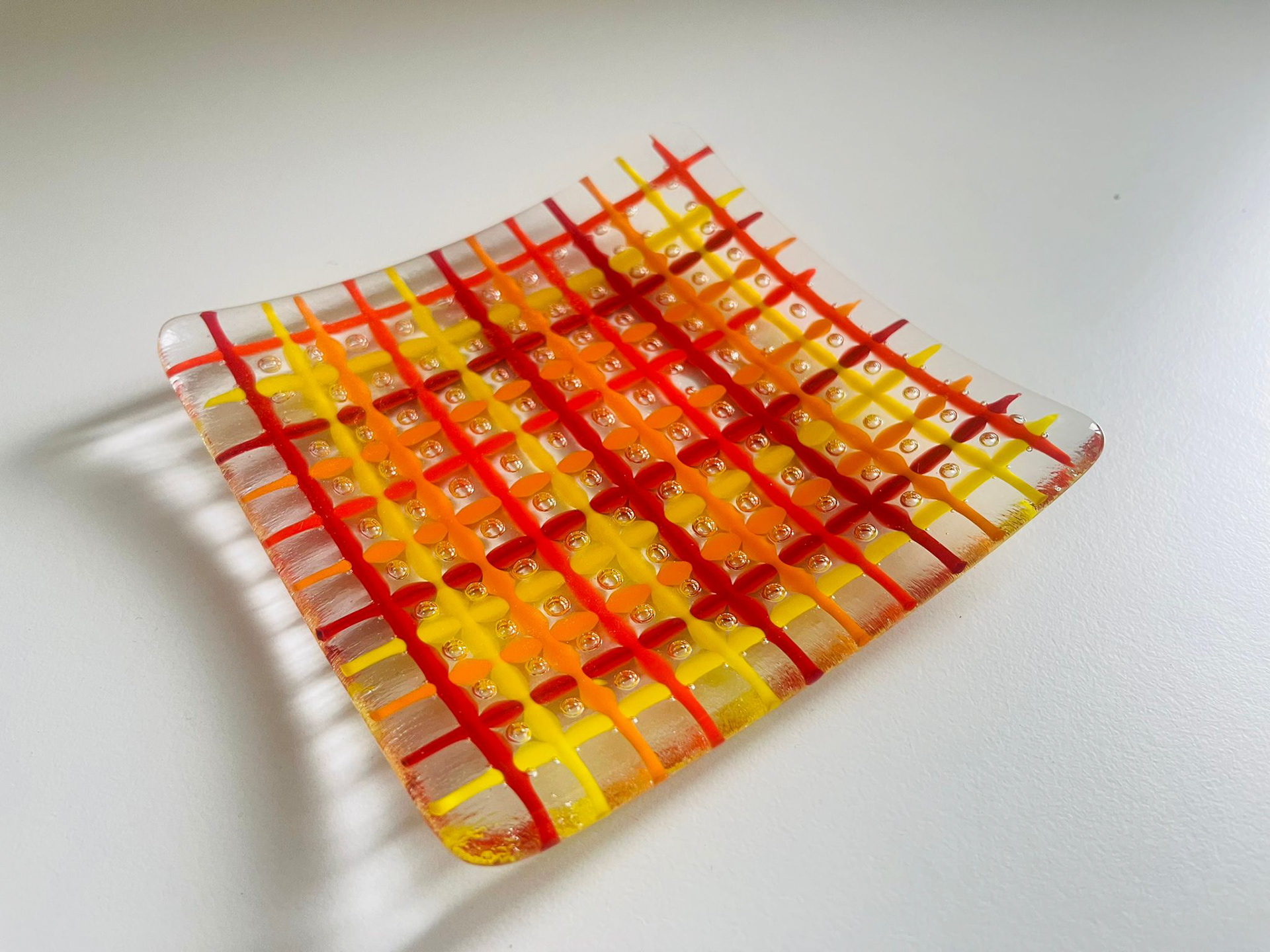 Dish 5" x 5" - €25 (SOLD)