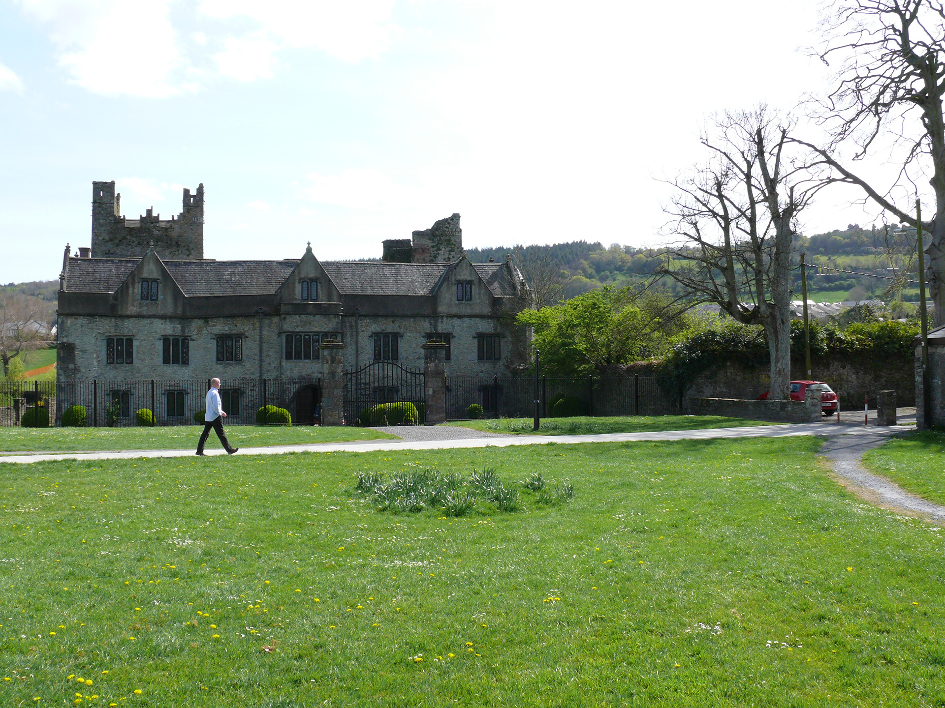 Tudor Manor House & Ormond Castle 1