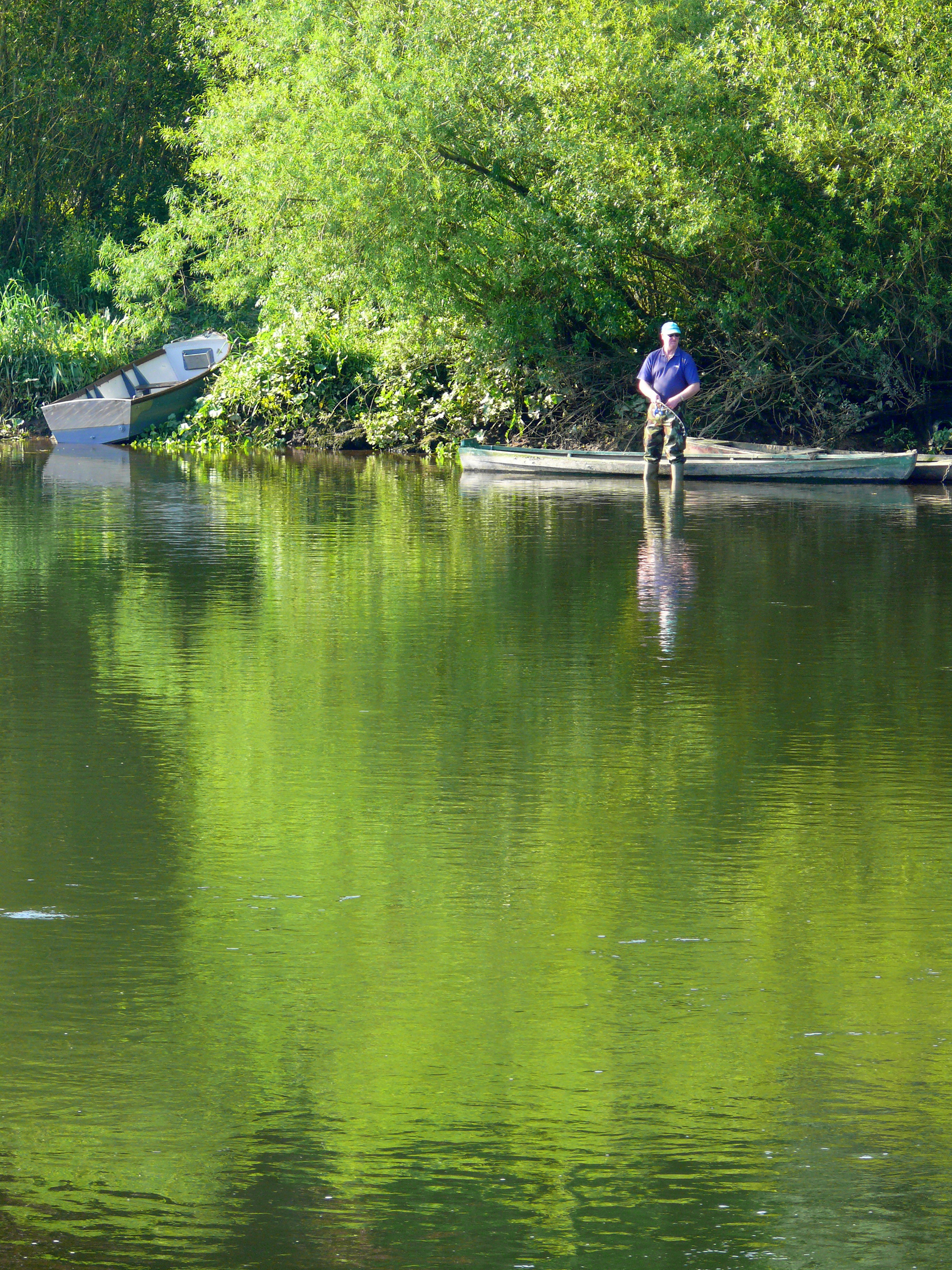 Fishing on the river Suir